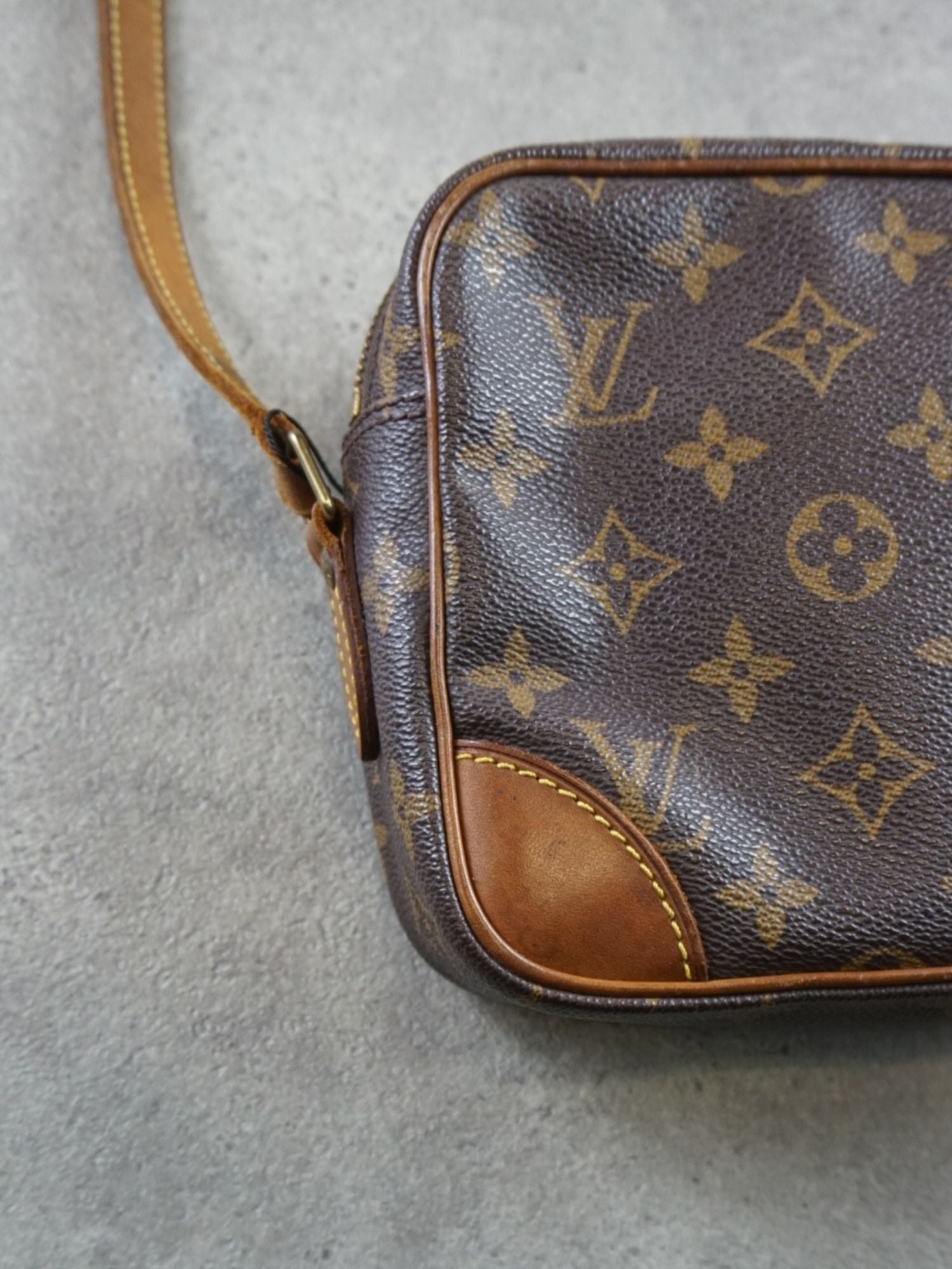 Sacoche à bandoulière Louis Vuitton