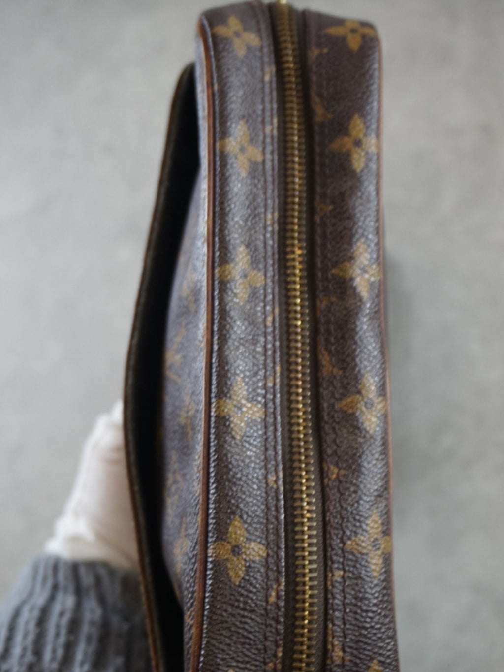 Sacoche à bandoulière Louis Vuitton