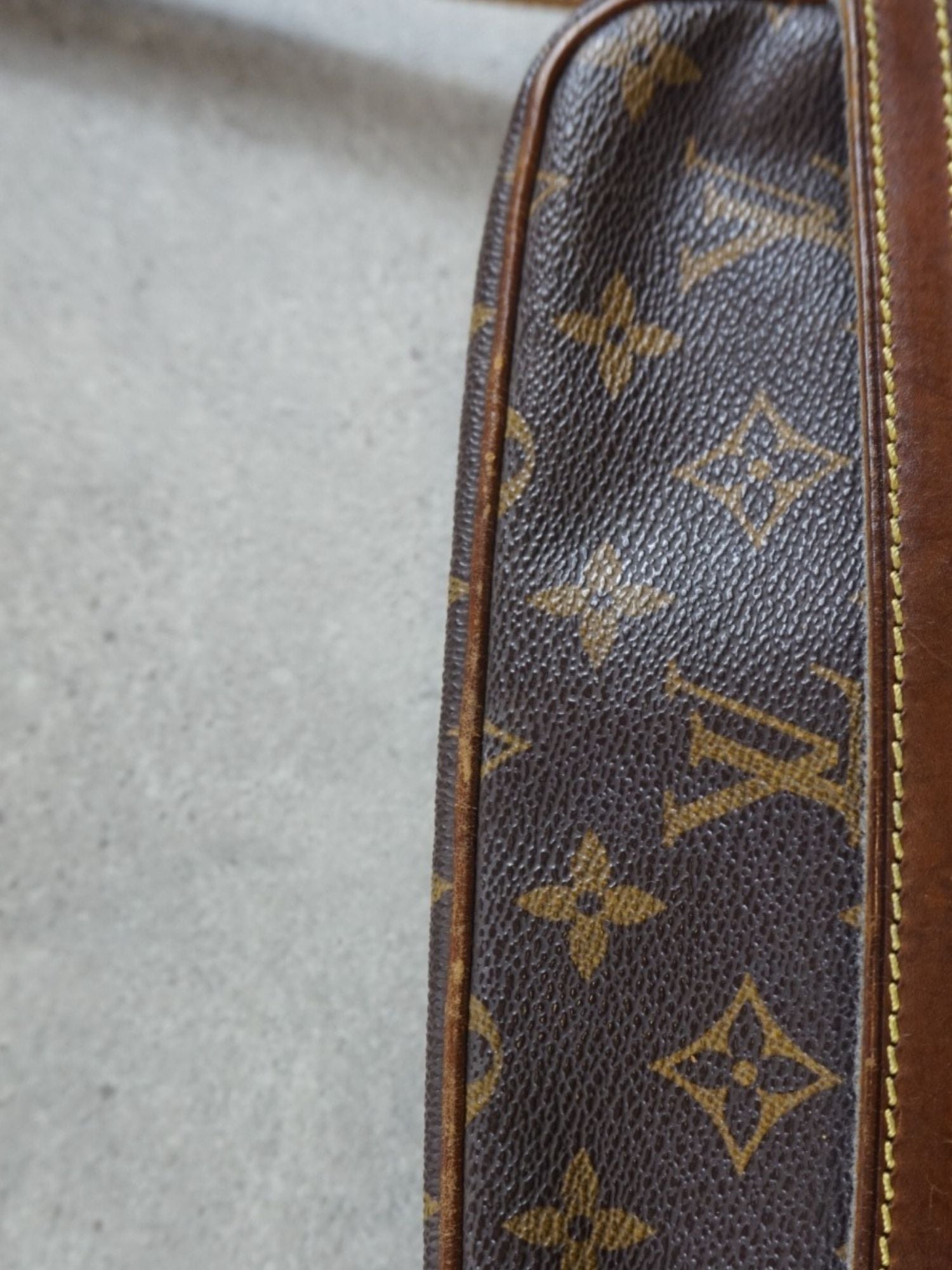 Sacoche à bandoulière Louis Vuitton