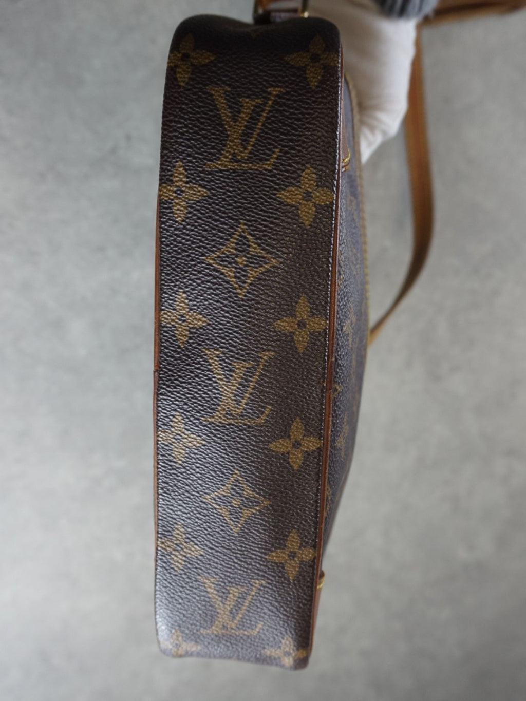 Sacoche à bandoulière Louis Vuitton