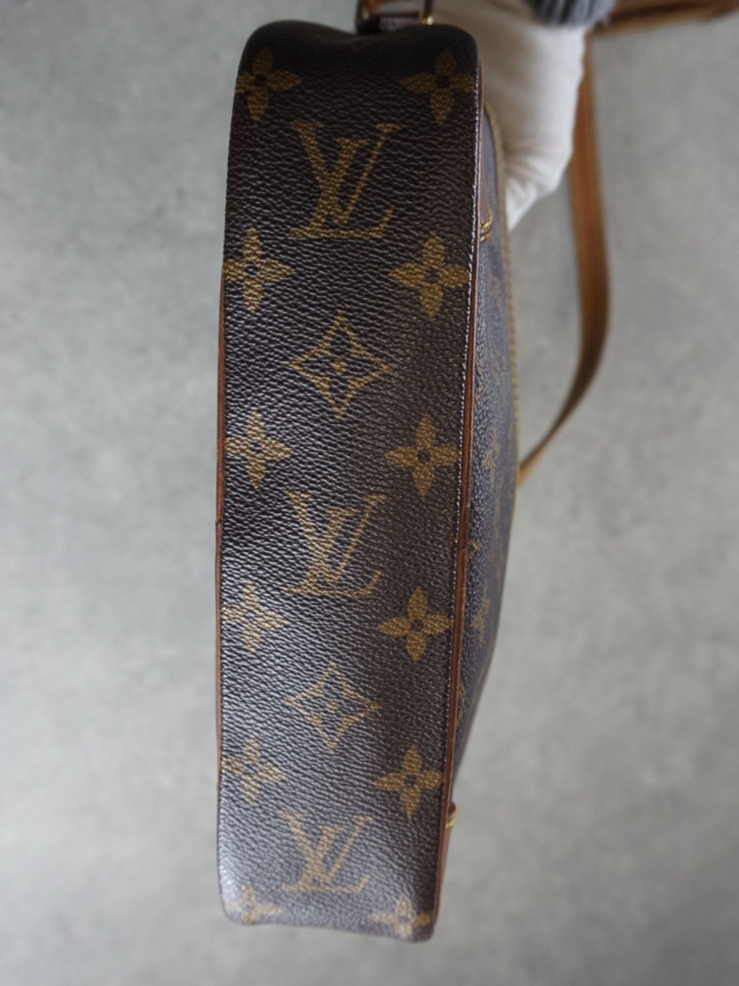 Sacoche à bandoulière Louis Vuitton