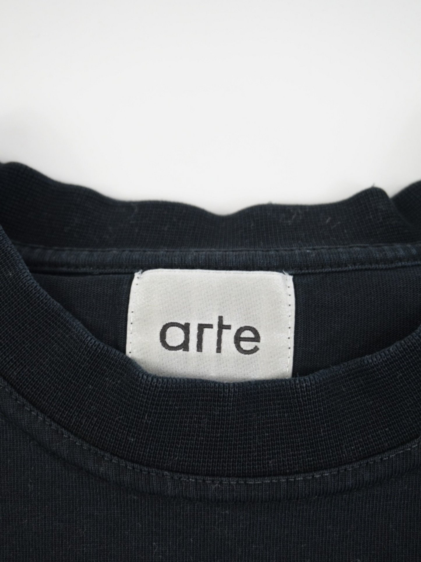 T-shirt noir à logo - Arte