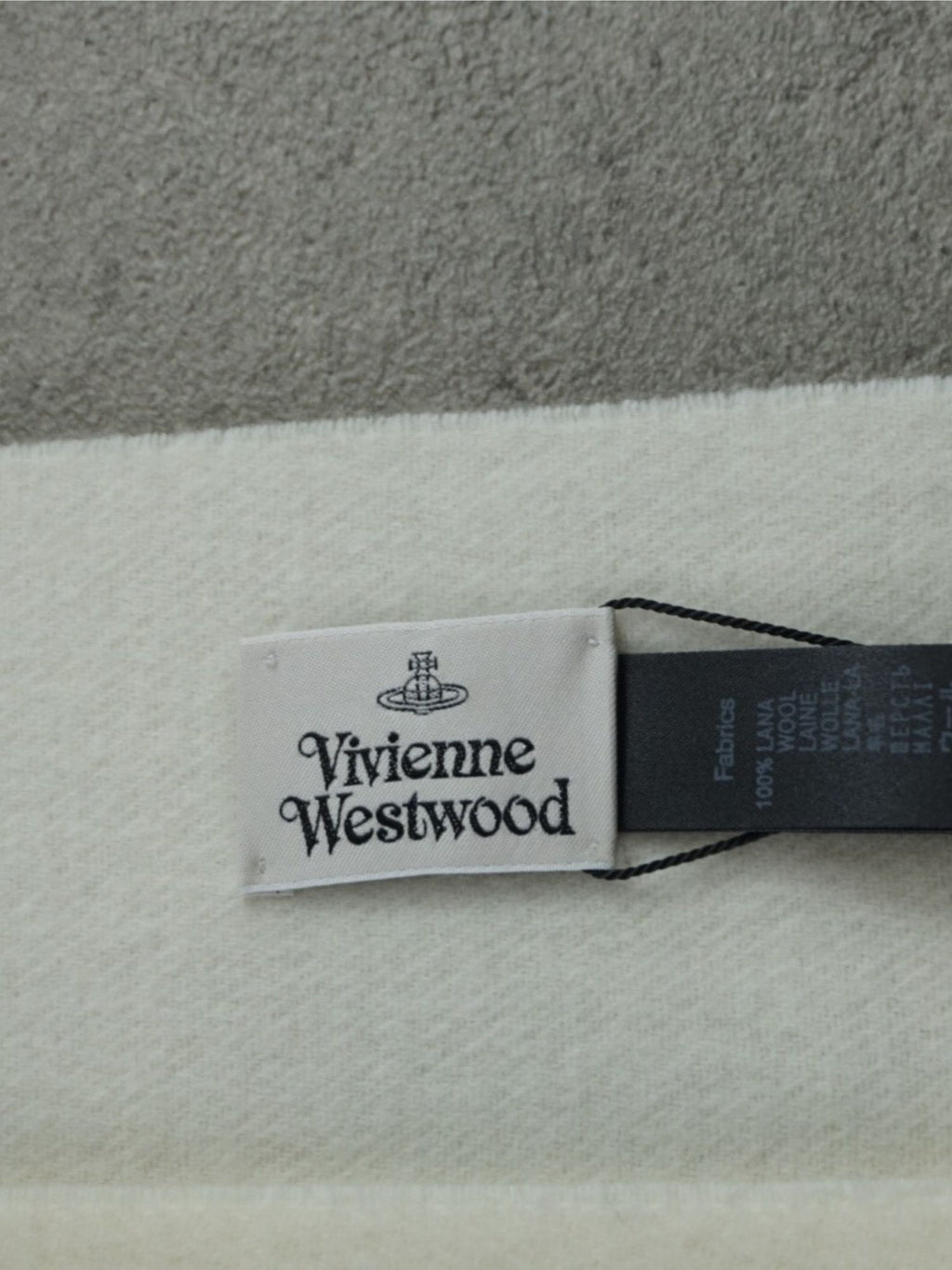 Écharpe crème Vivienne Westwood