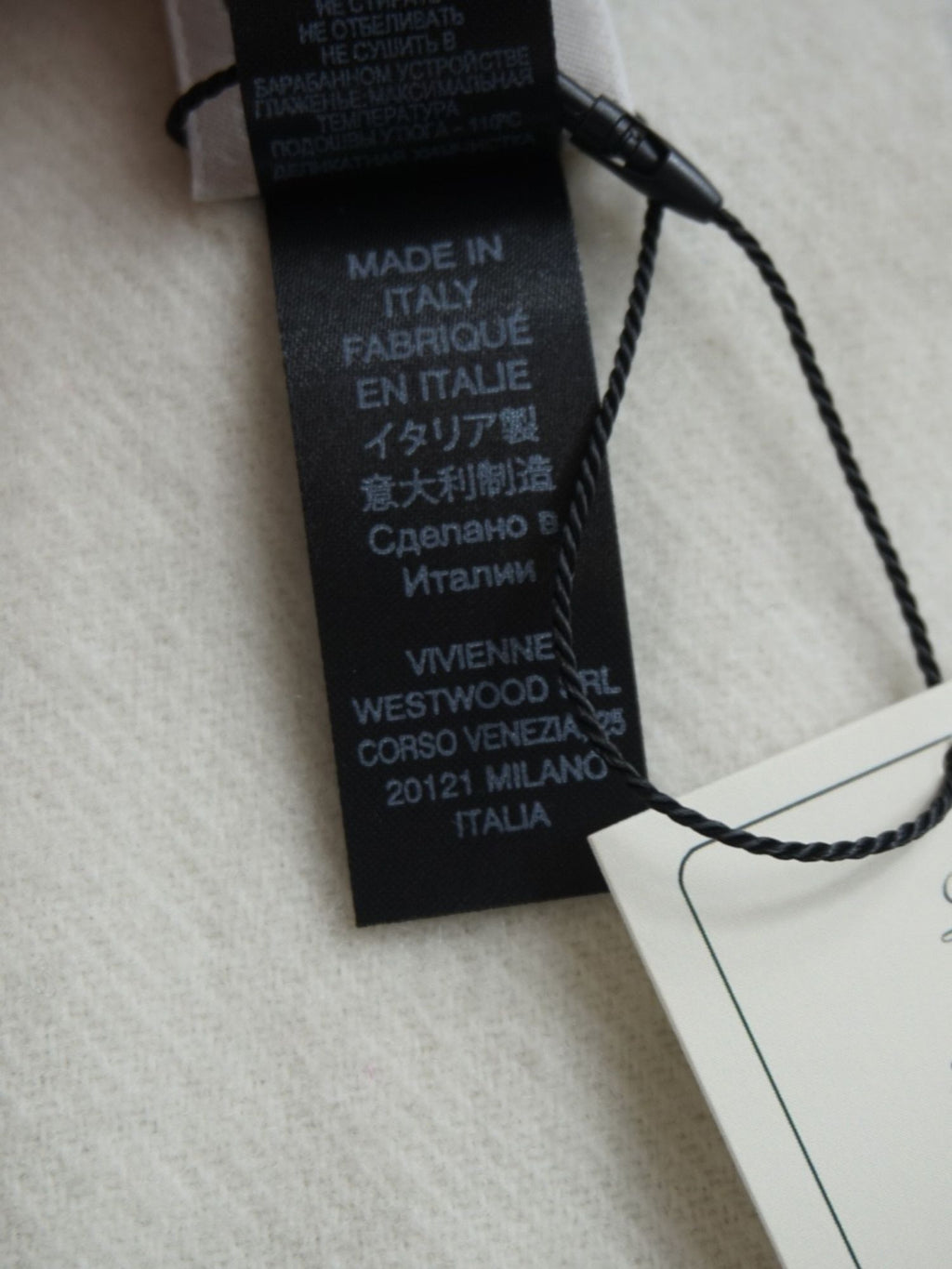 Écharpe crème Vivienne Westwood