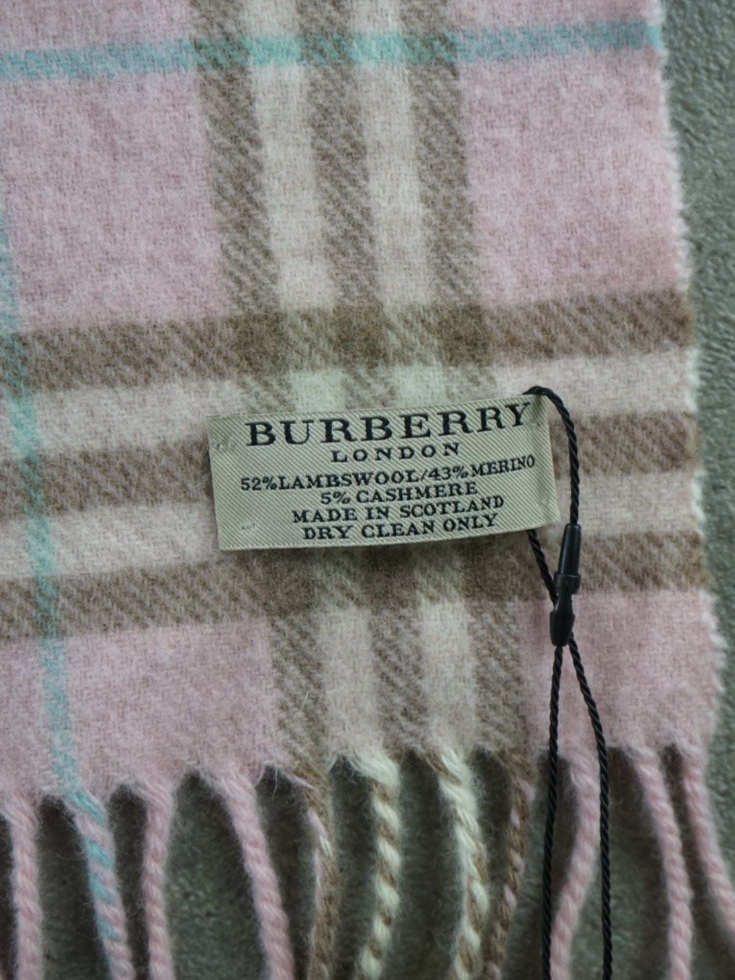 Écharpe Burberry rose