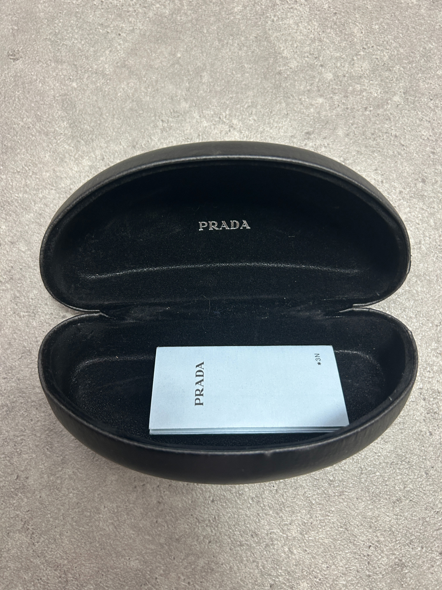 Lunettes de soleil Prada