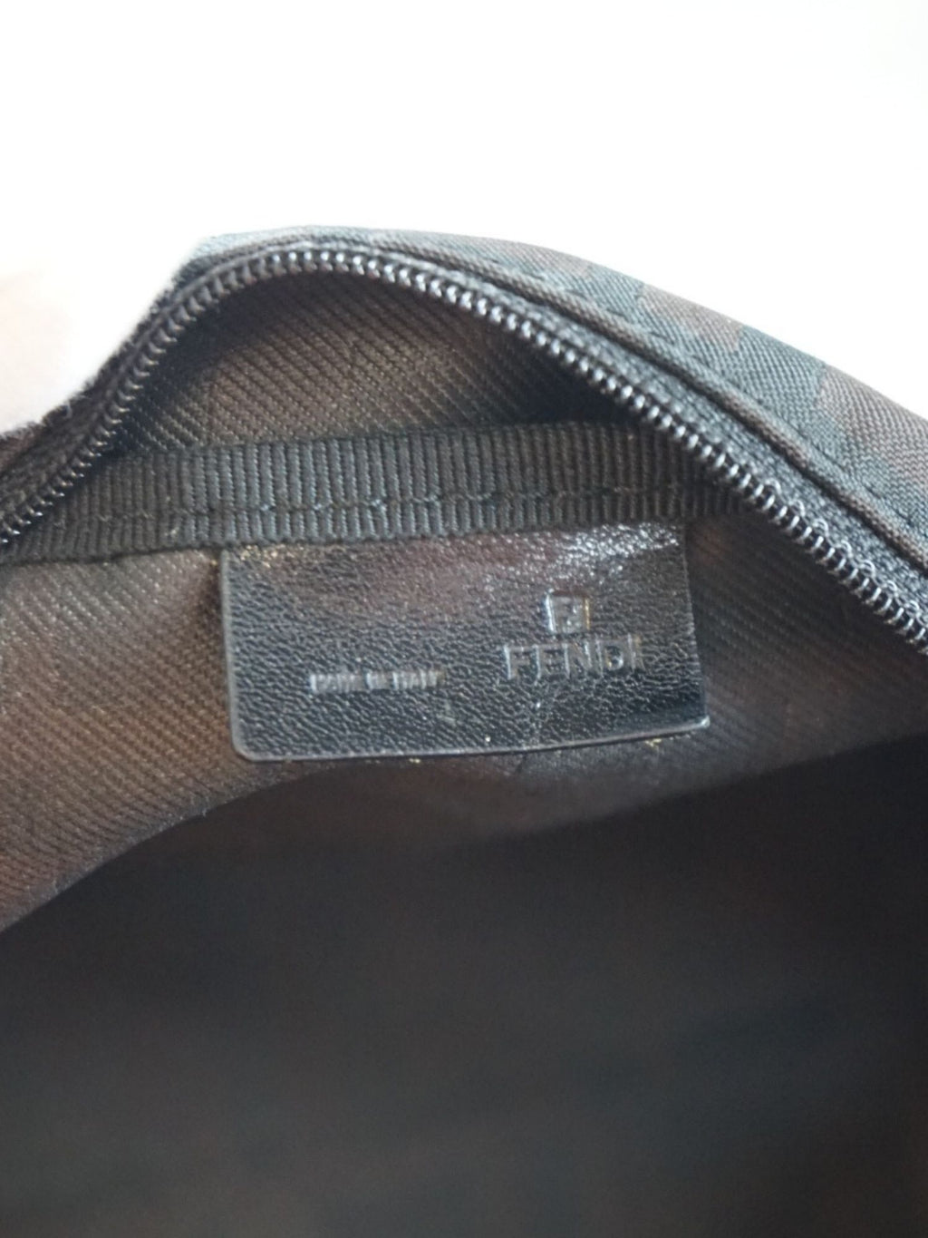 Pochette Fendi monogramme