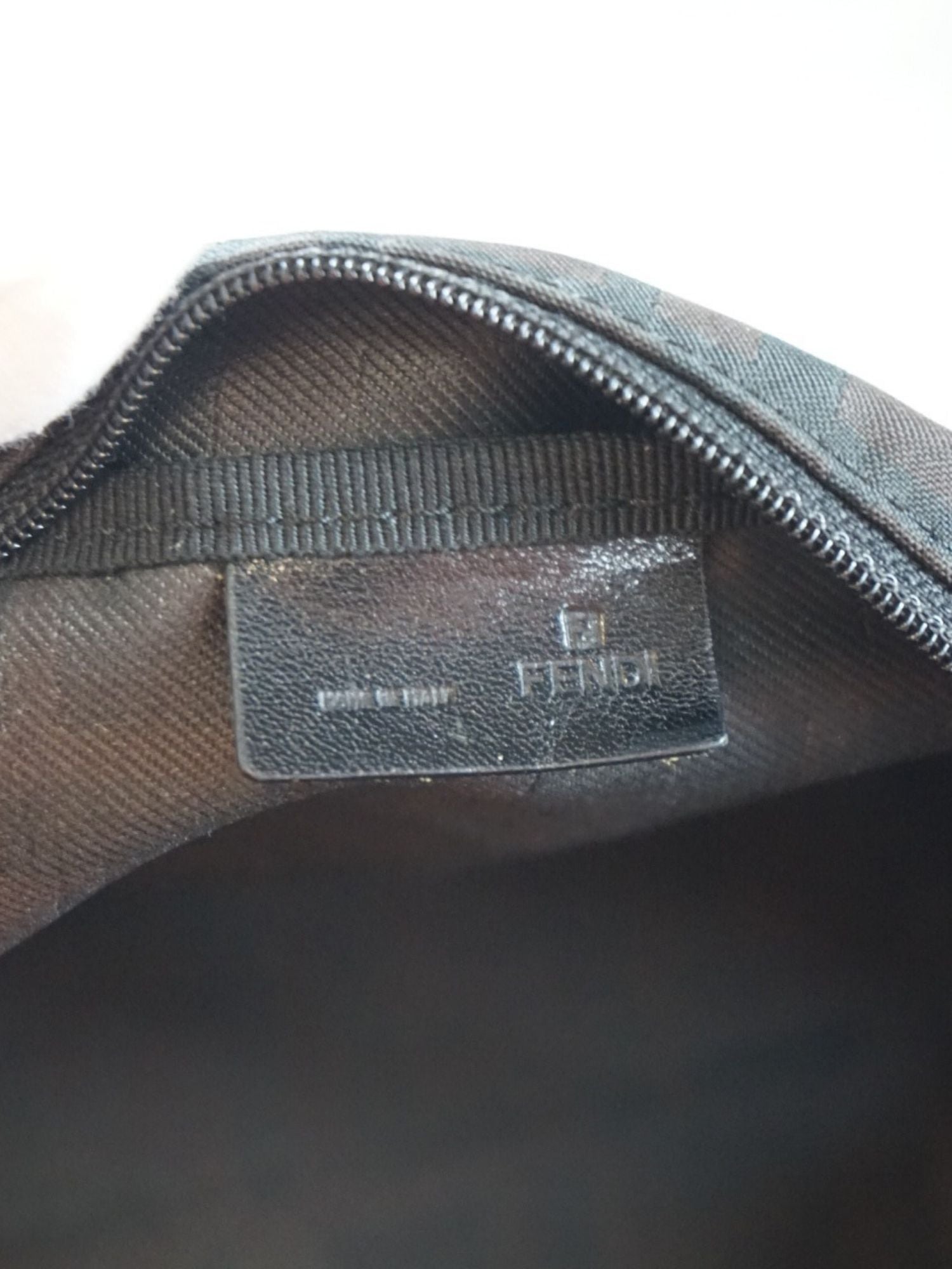 Pochette Fendi monogramme