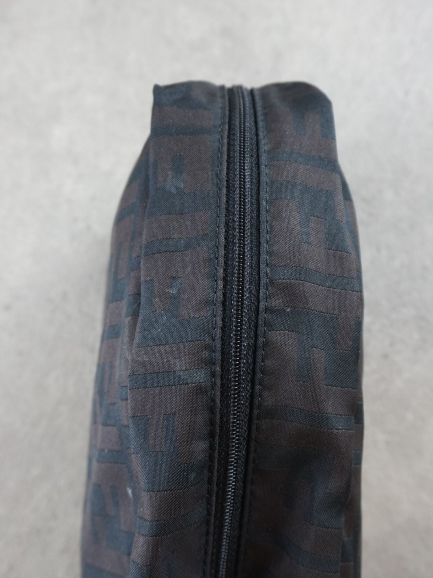 Pochette Fendi monogramme