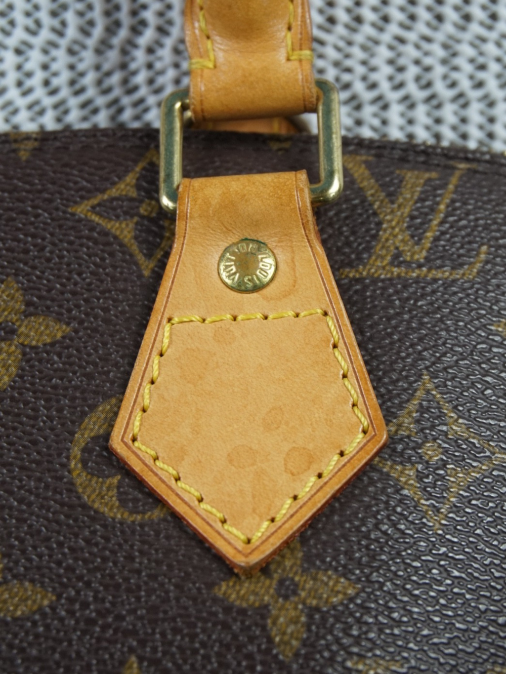Louis Vuitton Alma PM