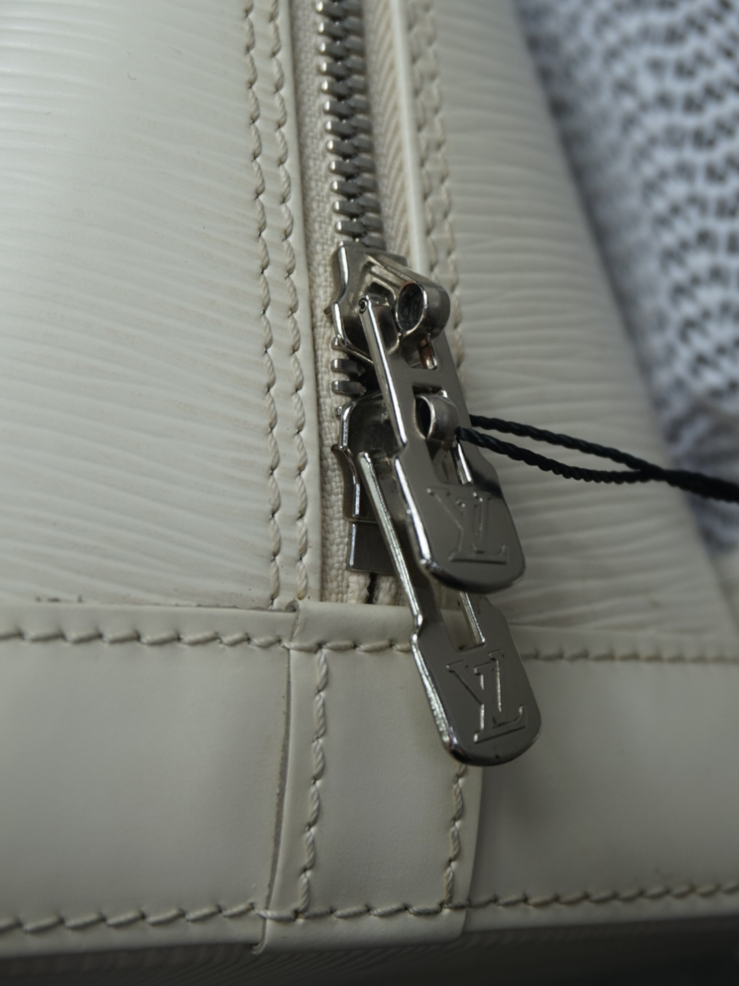 Louis Vuitton Alma PM