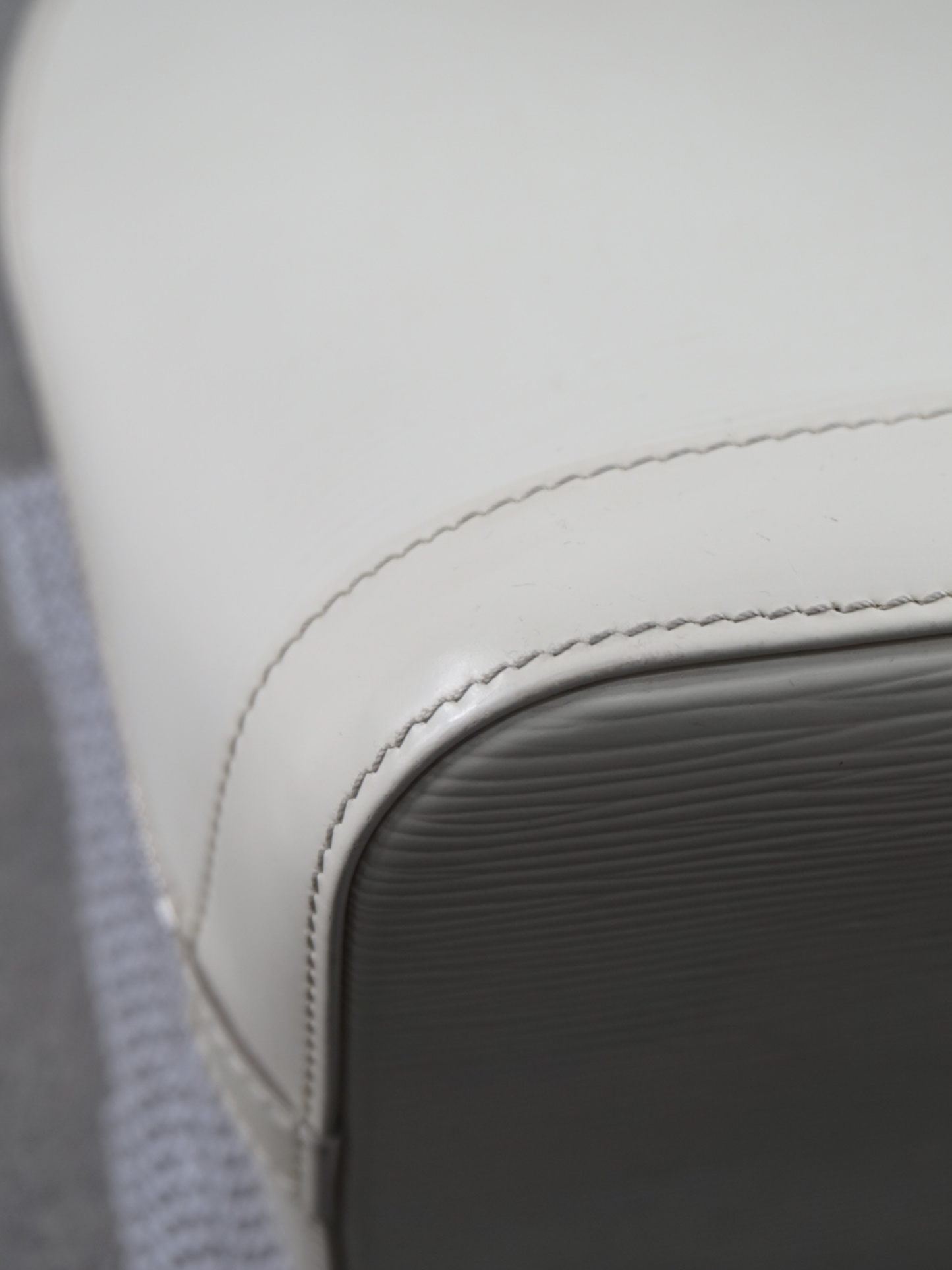 Louis Vuitton Alma PM