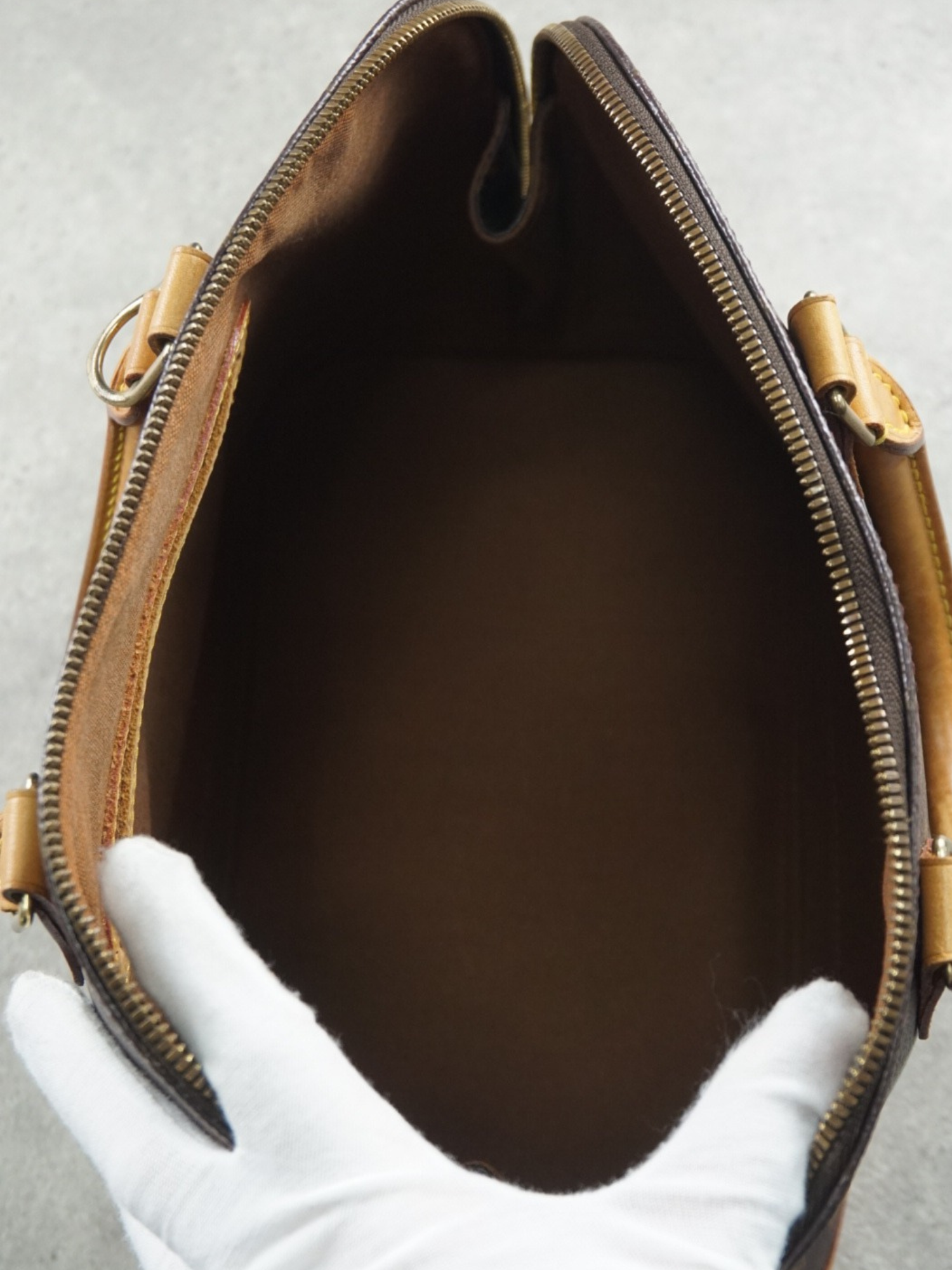 Louis Vuitton Alma PM