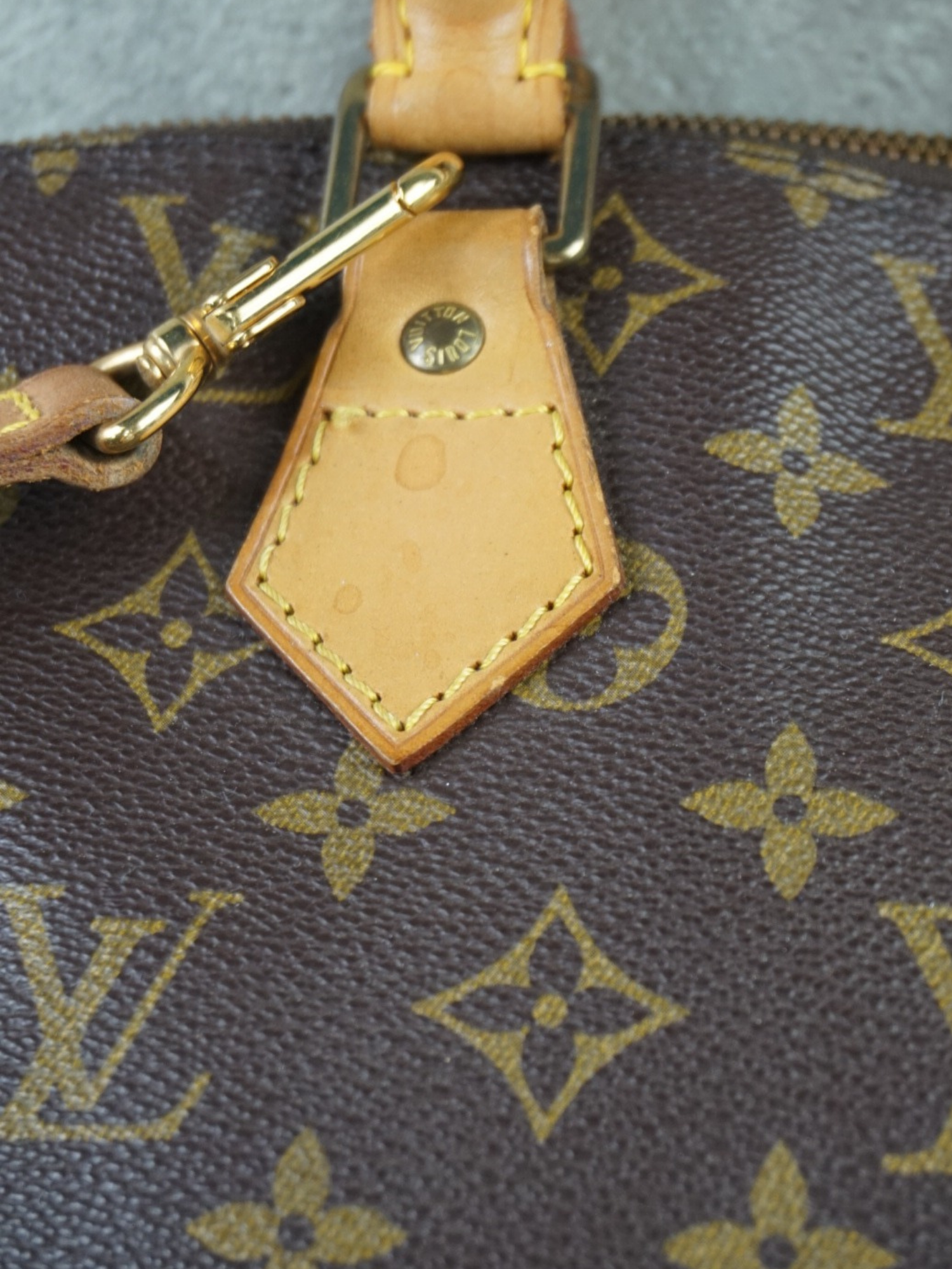 Louis Vuitton Alma monogramme
