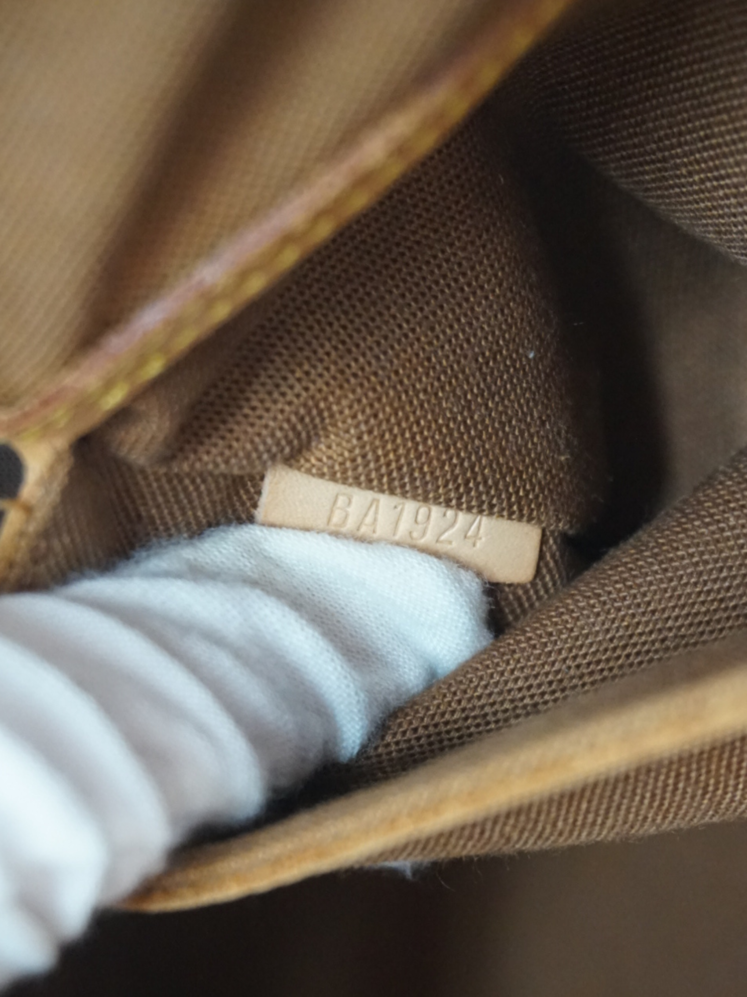 Louis Vuitton Alma monogramme