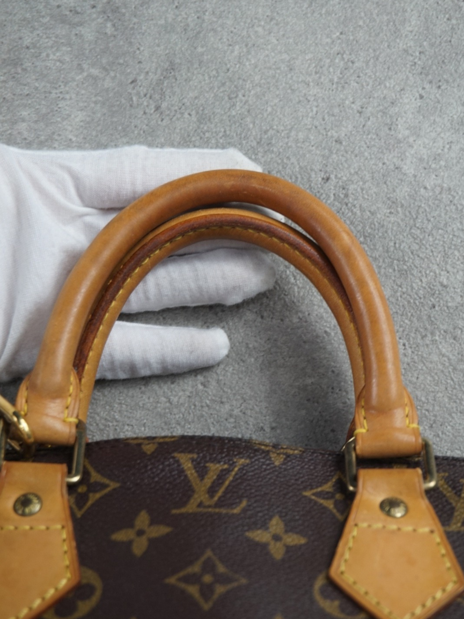 Louis Vuitton Alma monogramme