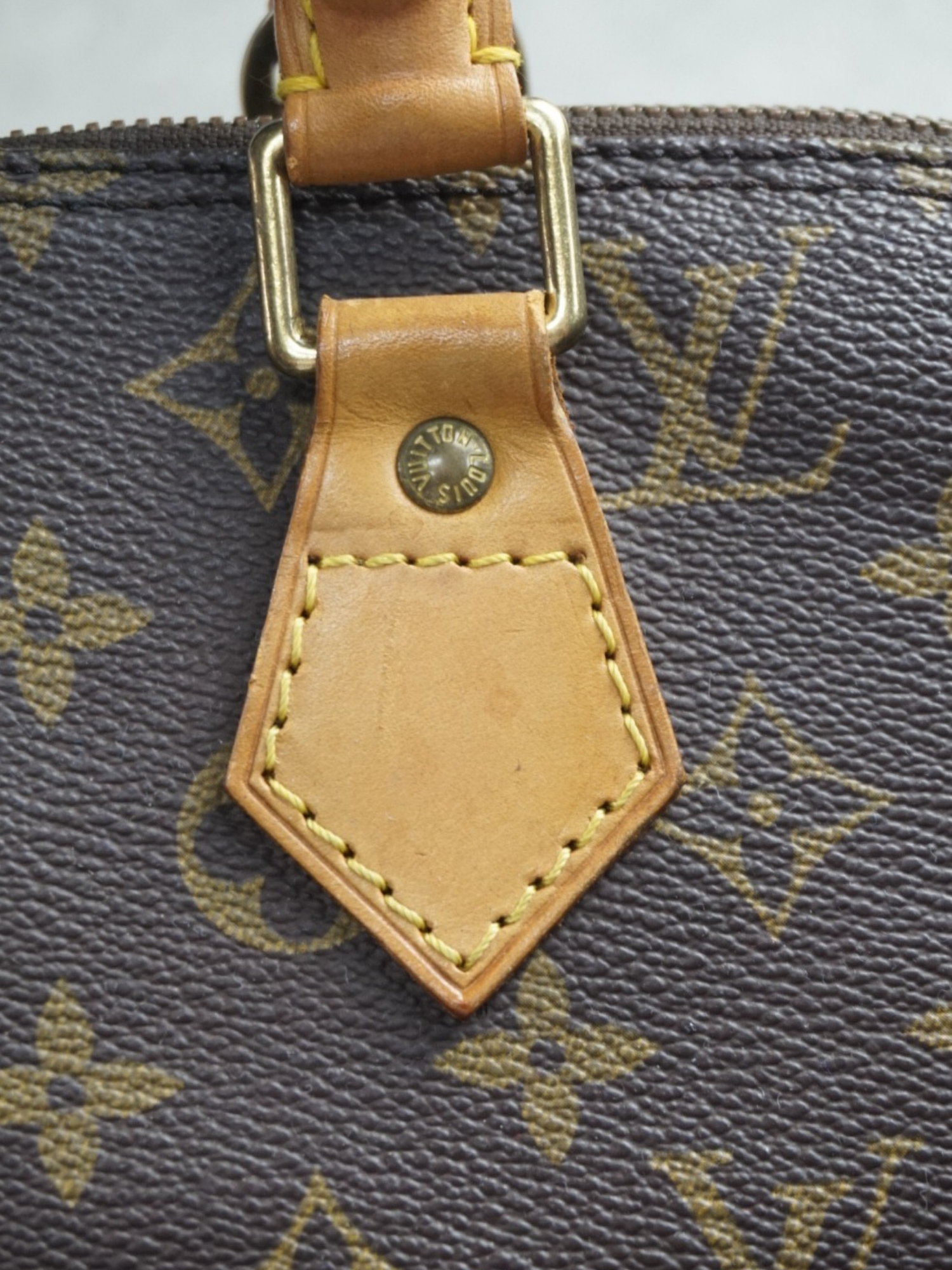 Louis Vuitton Alma monogramme