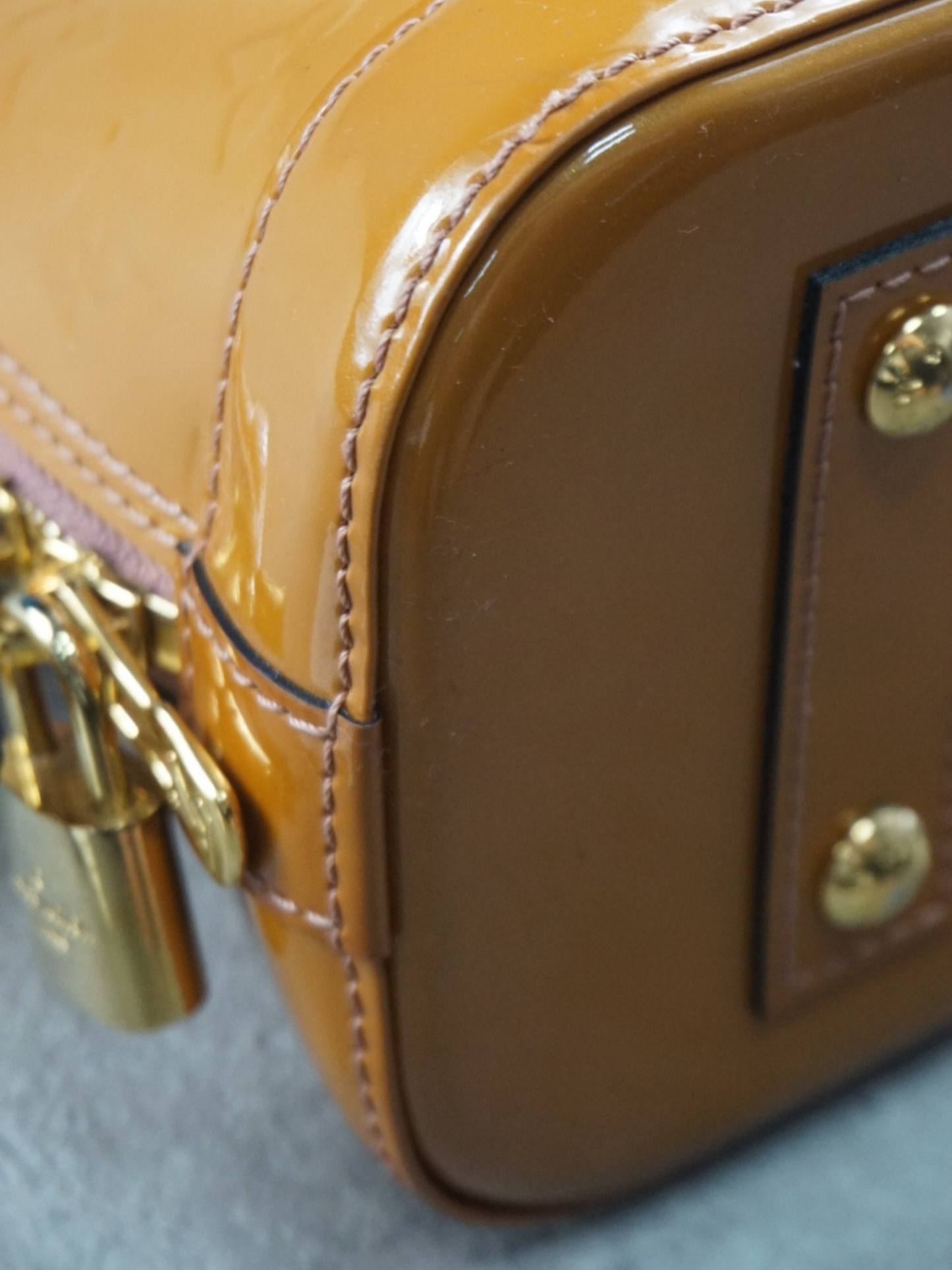Louis Vuitton Alma BB