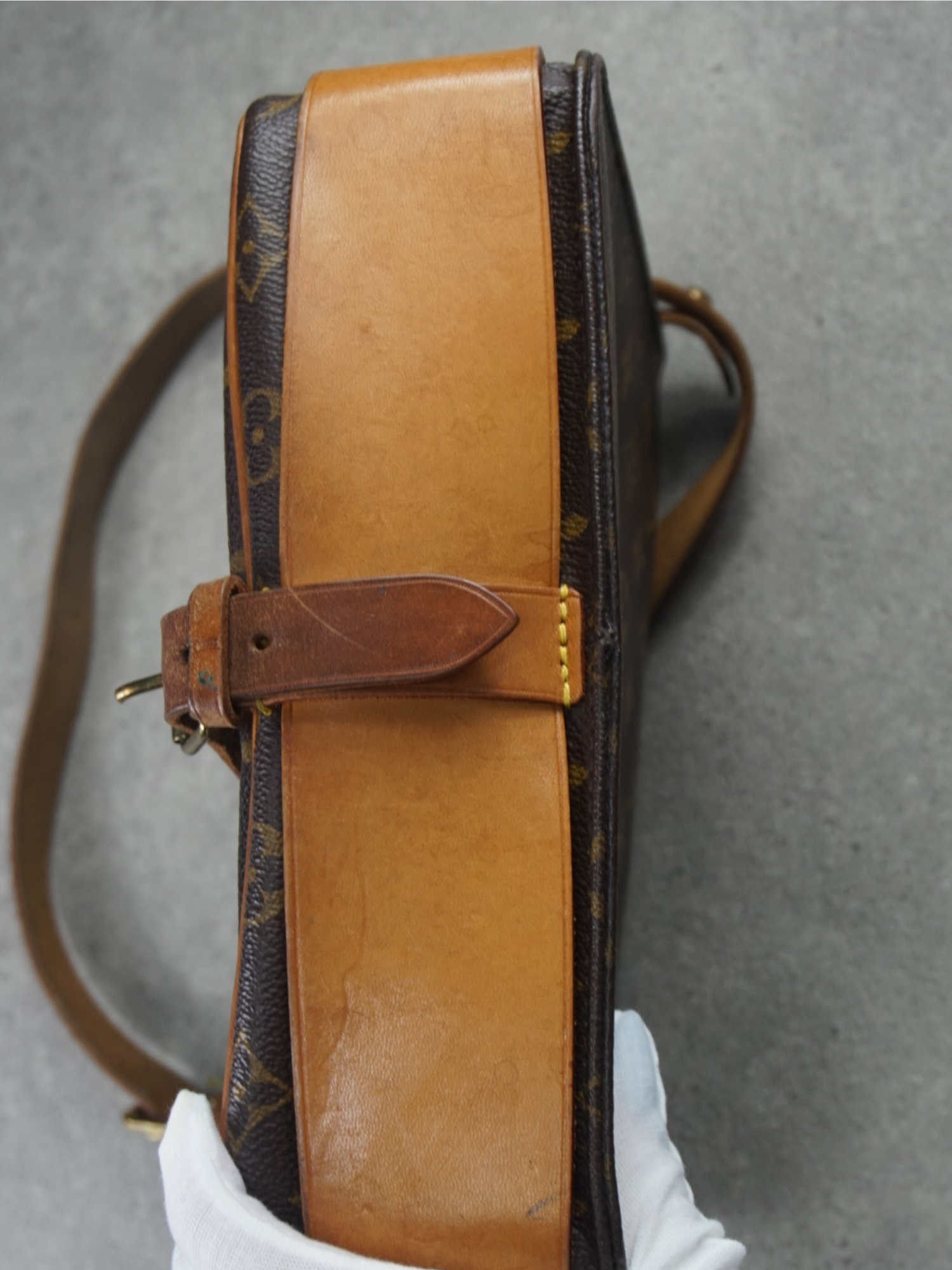 Louis Vuitton Cartouchière