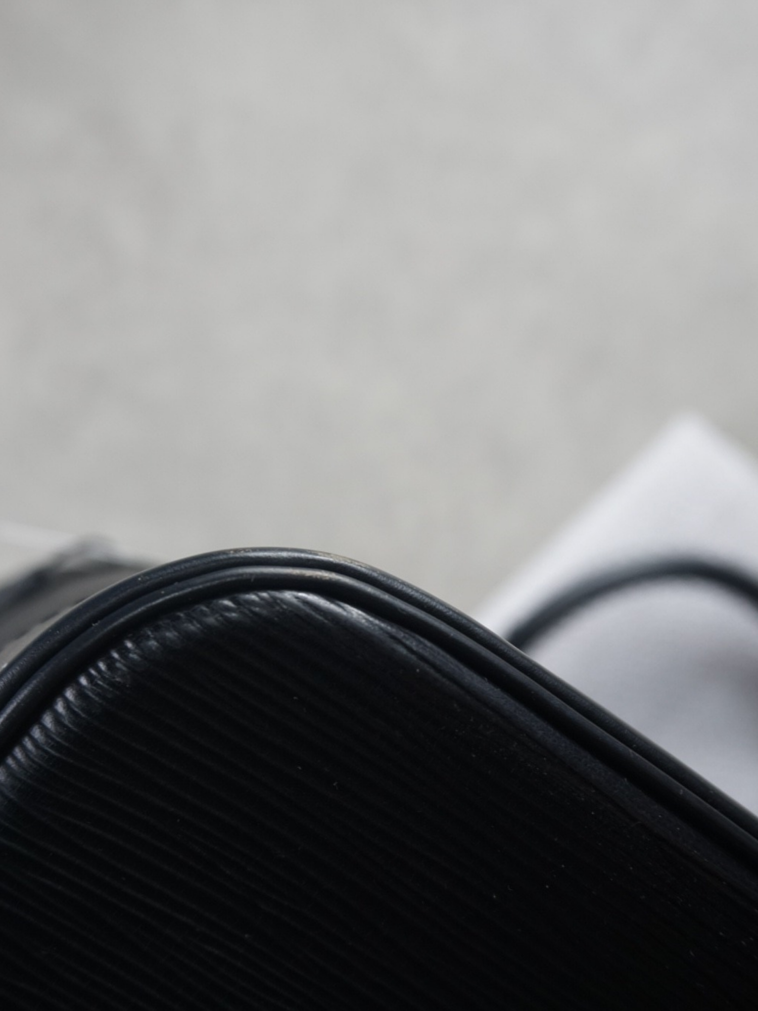 Louis Vuitton Alma Épi PM