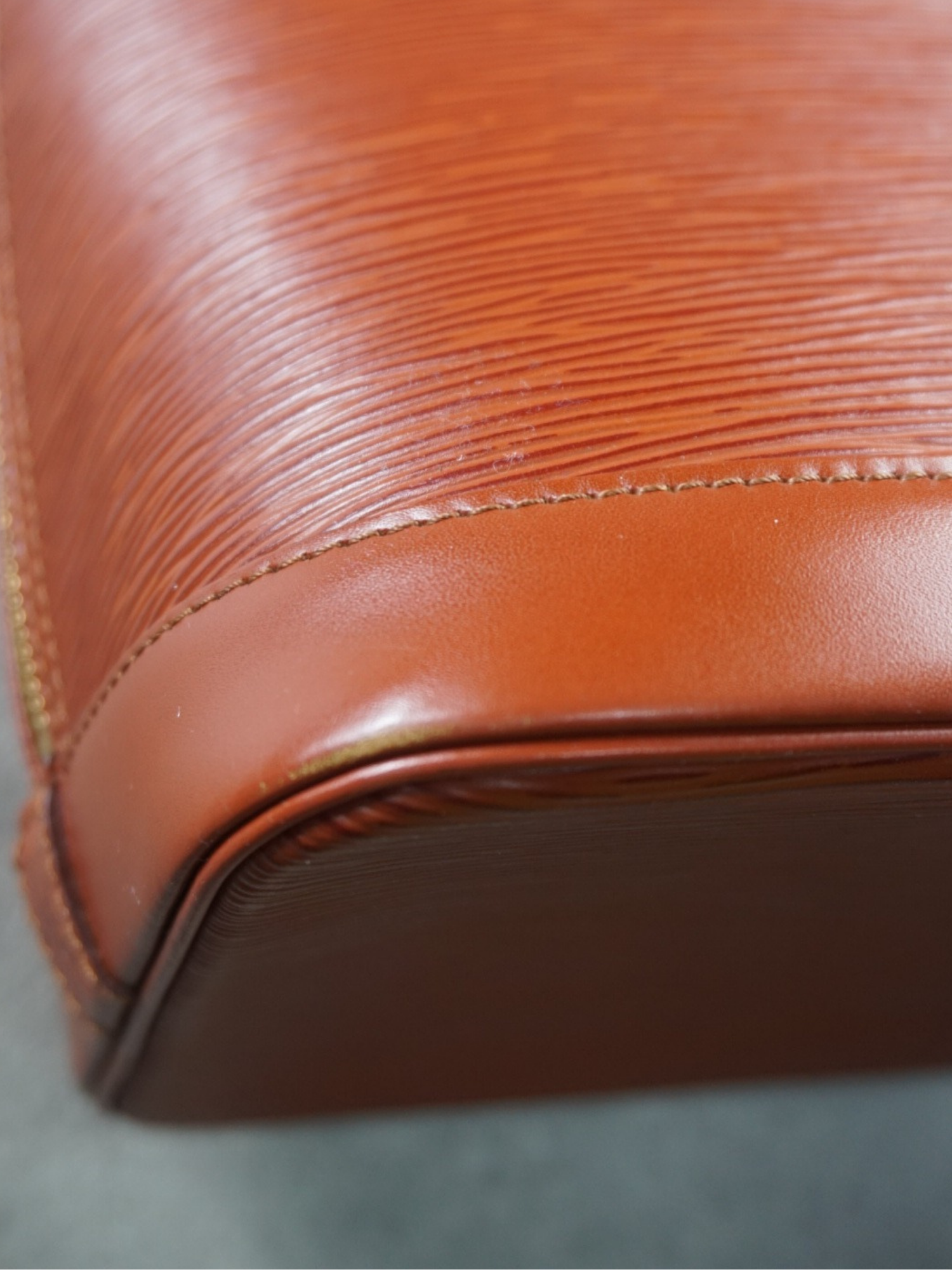 Louis Vuitton Alma PM