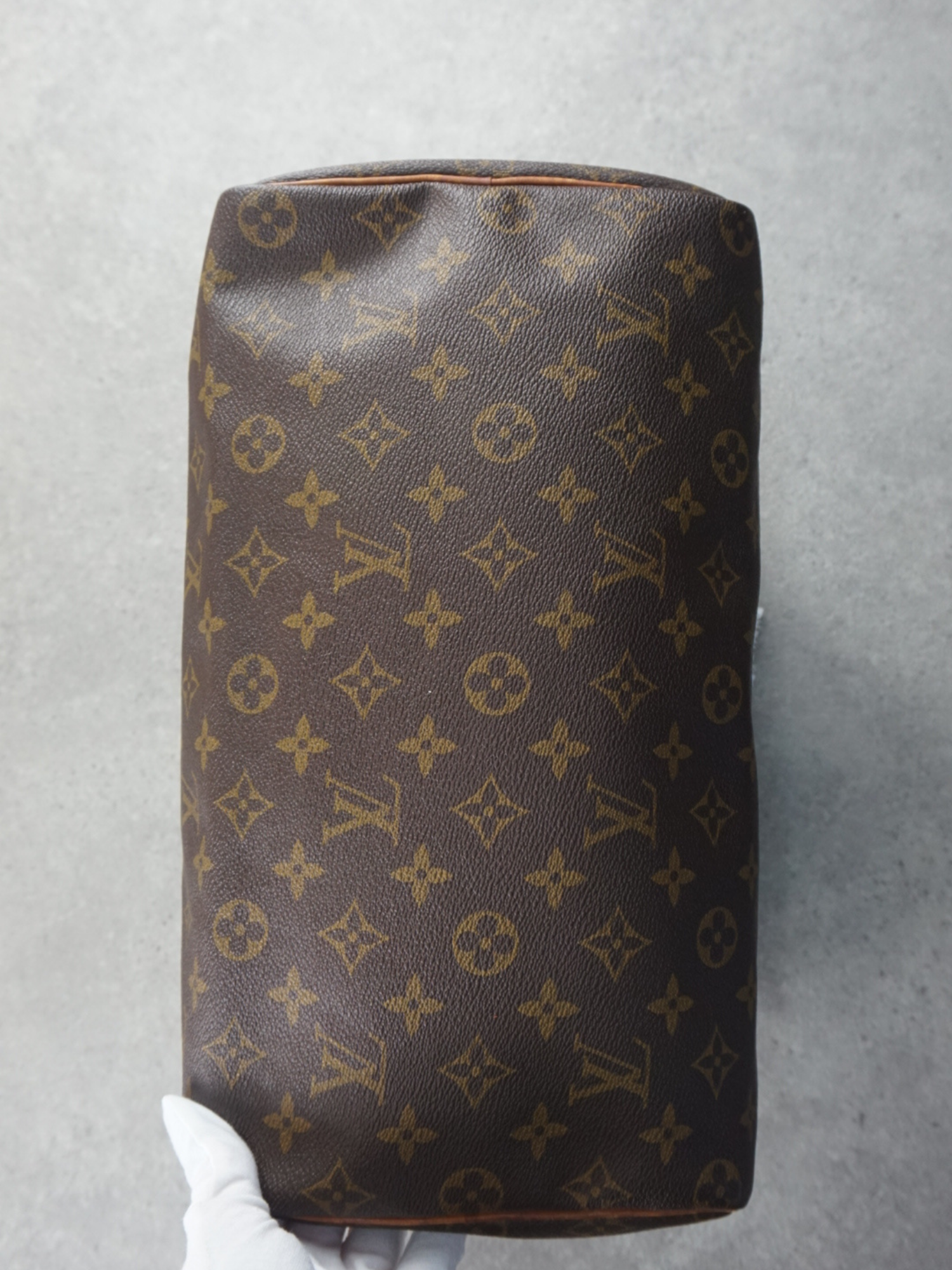 Louis Vuitton Speedy 35