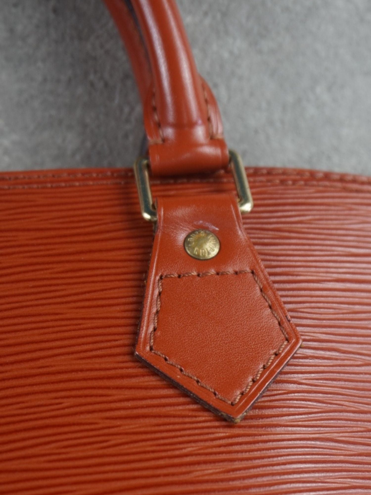 Louis Vuitton Alma Épi PM