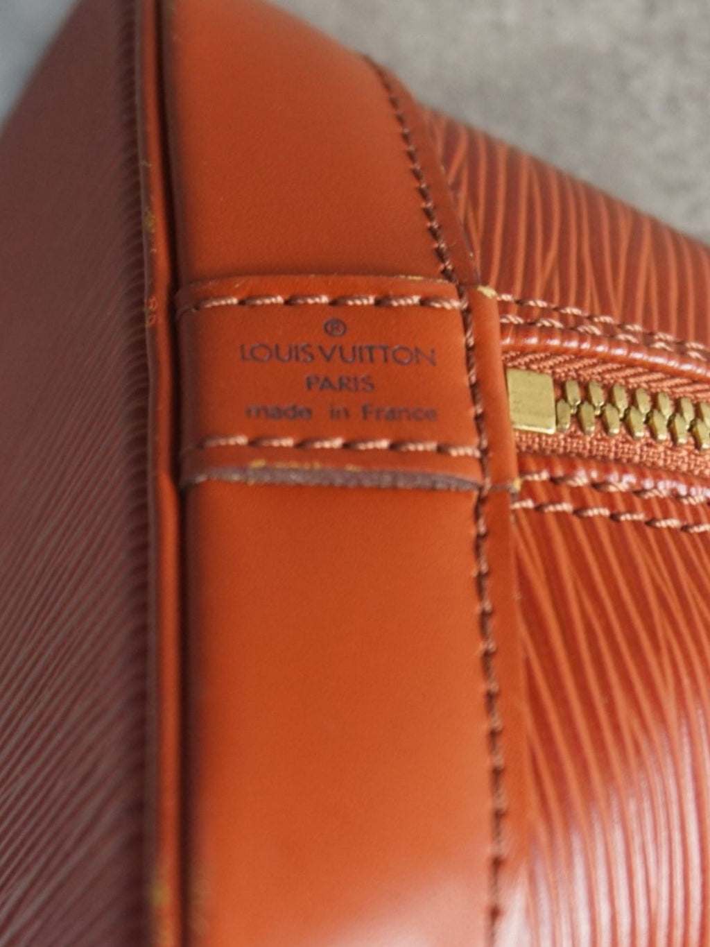 Louis Vuitton Alma Épi PM