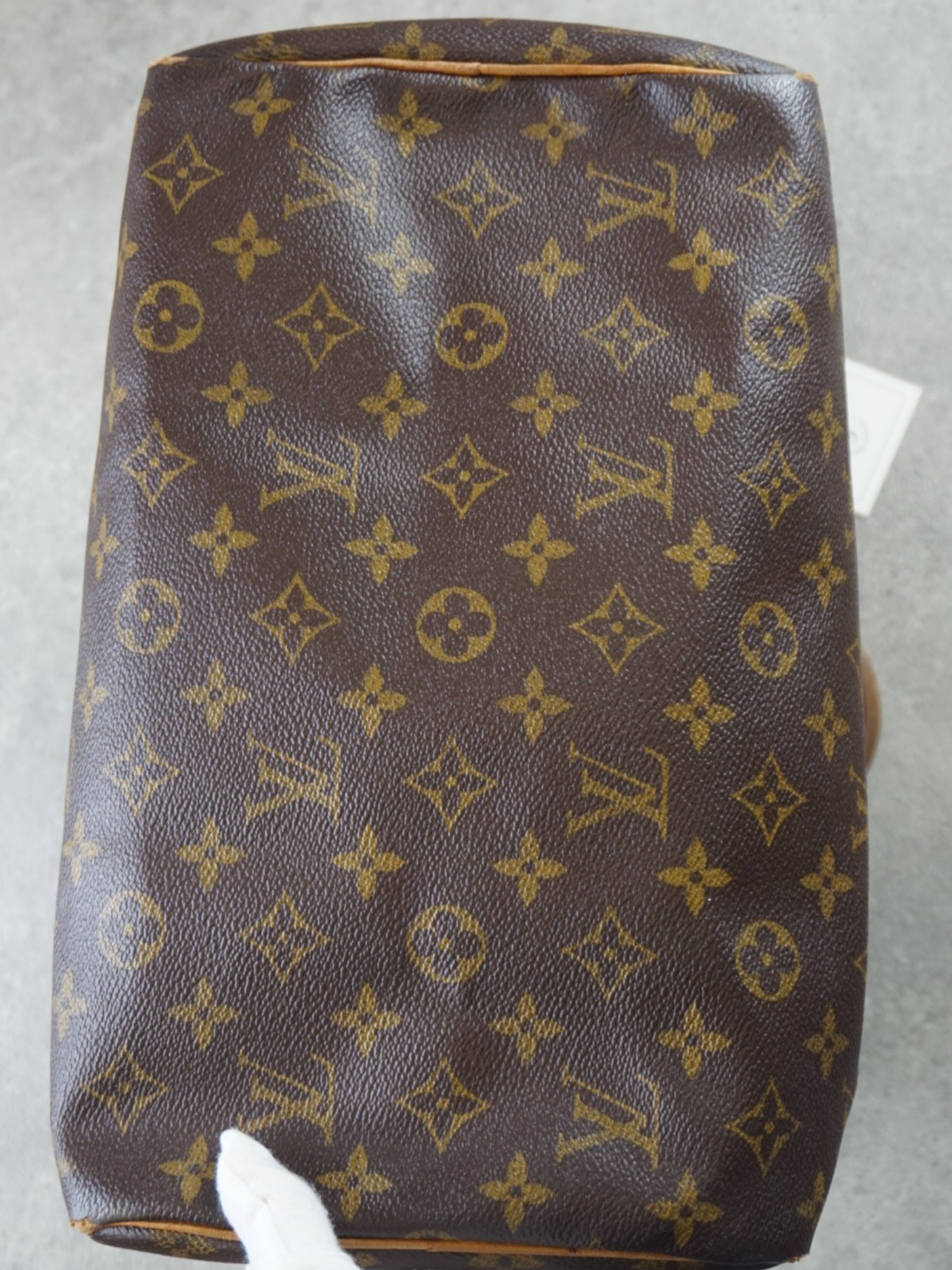Louis Vuitton Speedy 30
