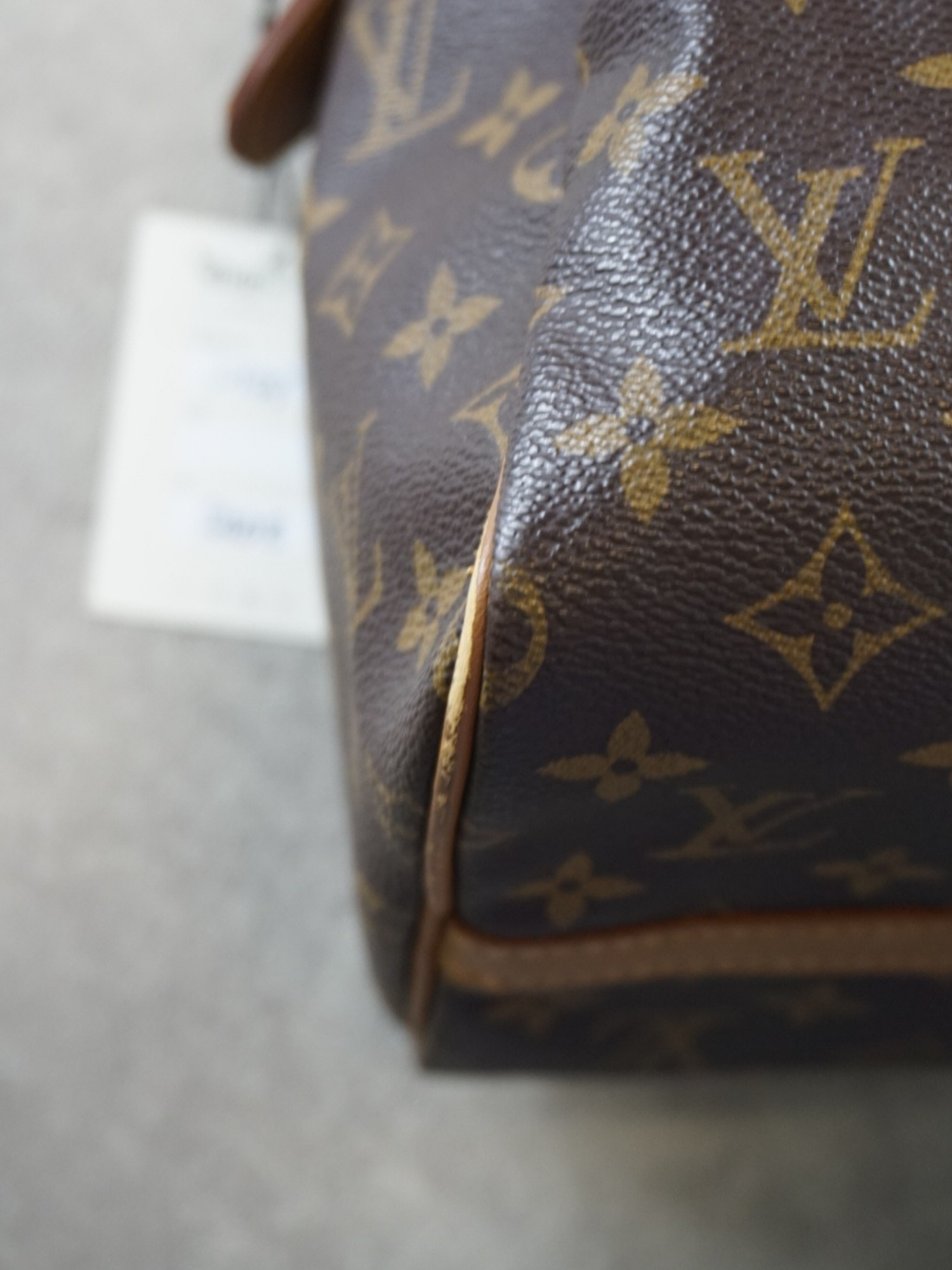 Louis Vuitton Speedy 30
