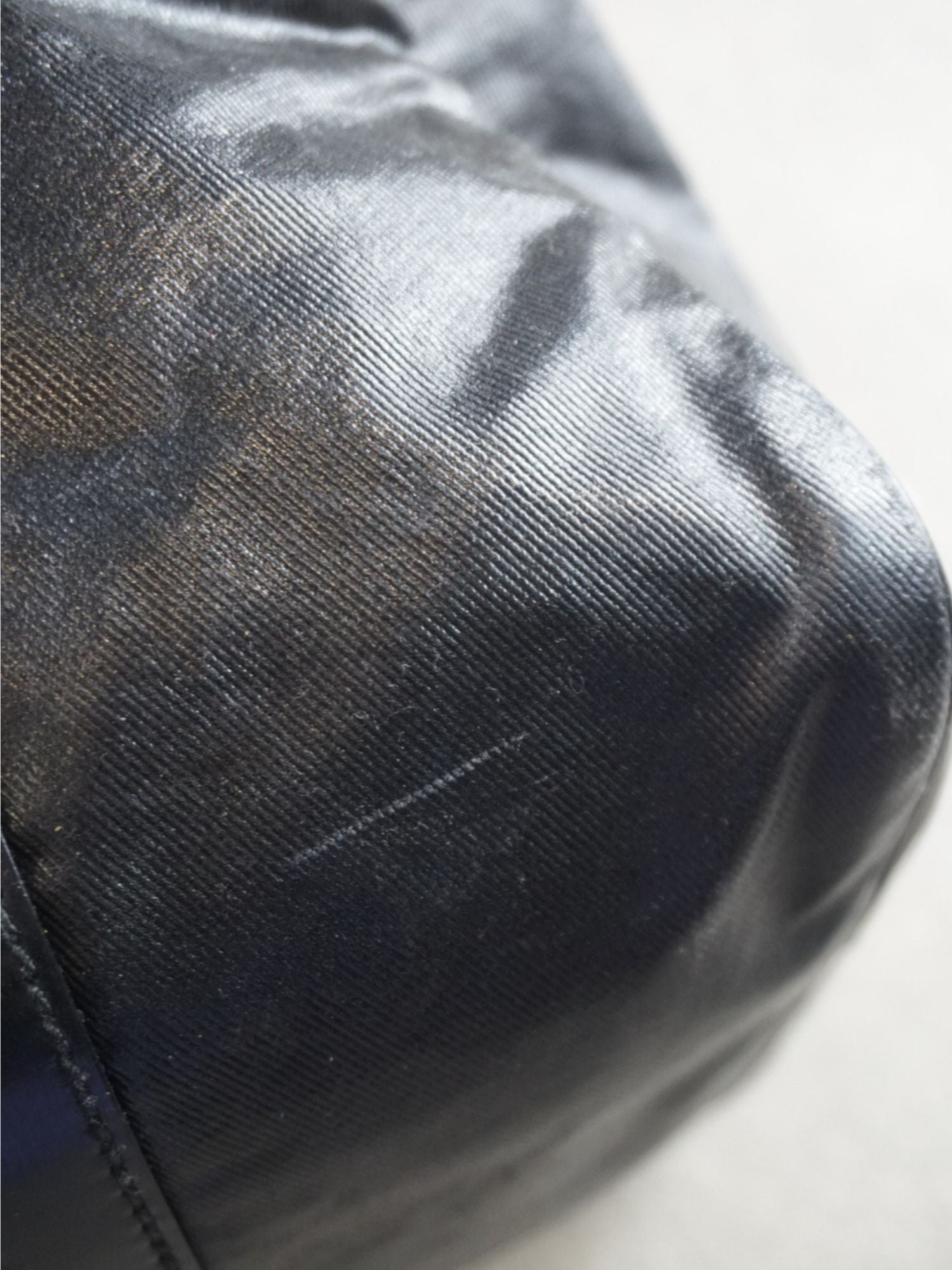 Sac Boston Gucci noir brillant