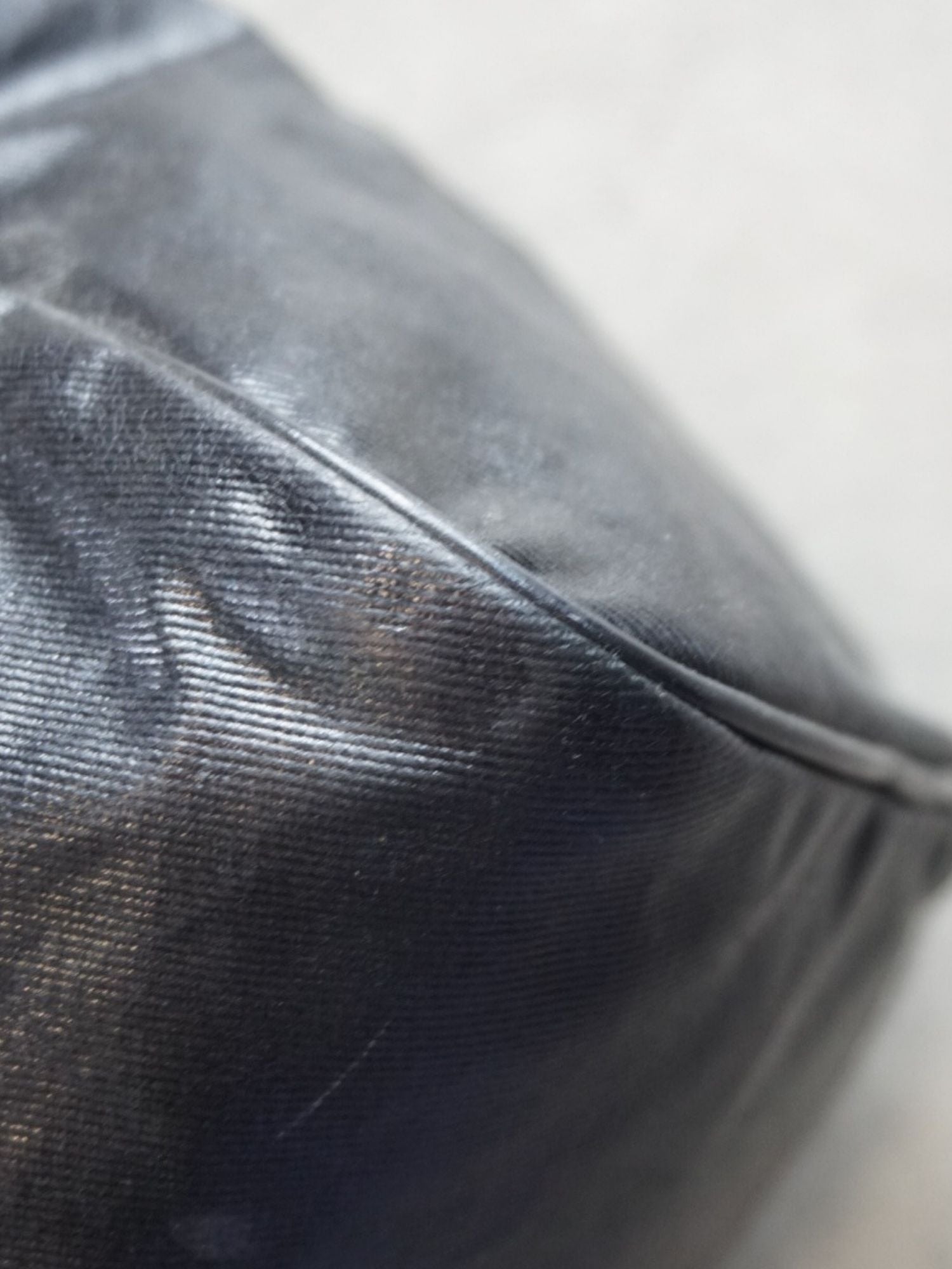 Sac Boston Gucci noir brillant