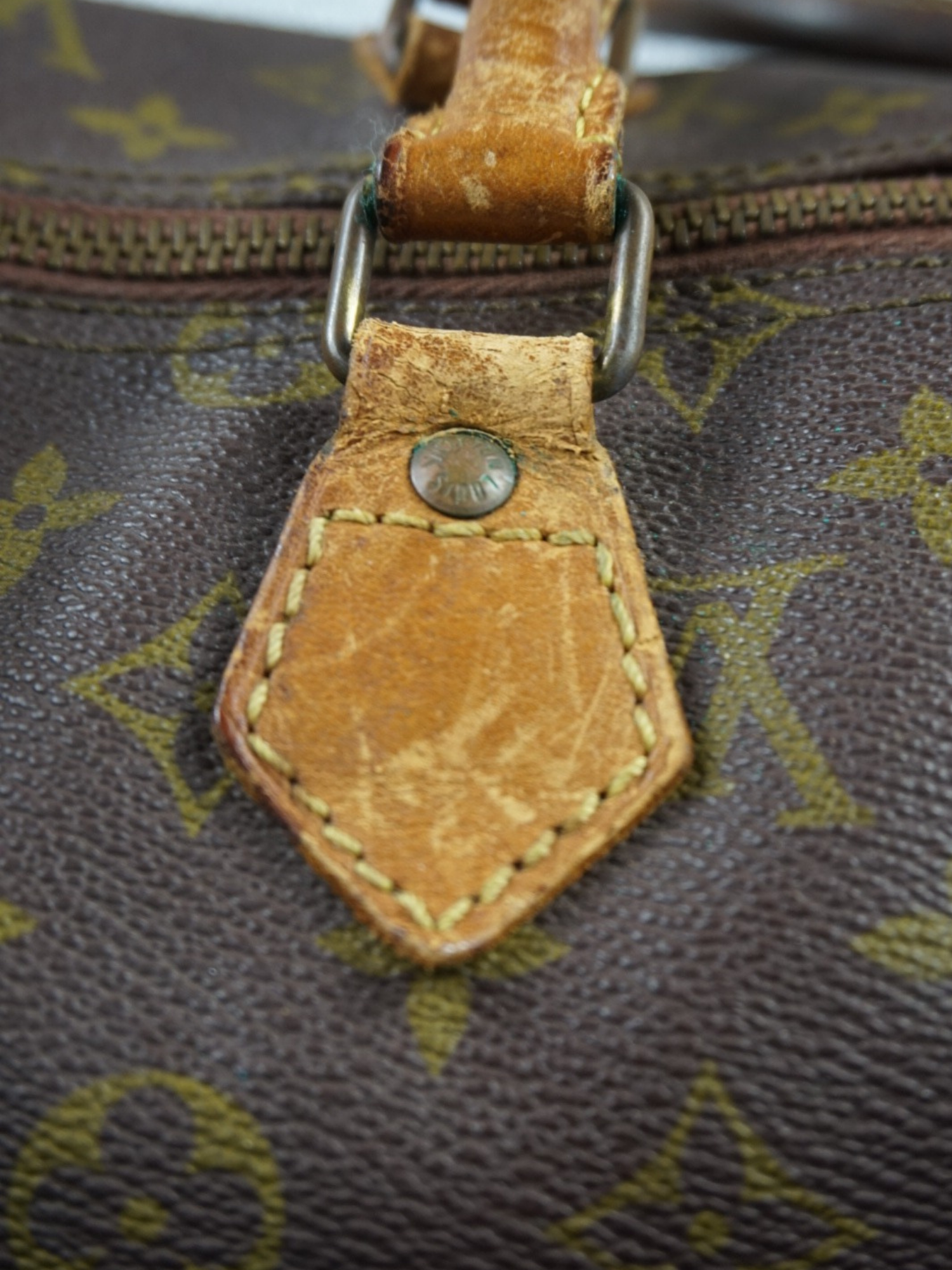 Louis Vuitton Speedy 35