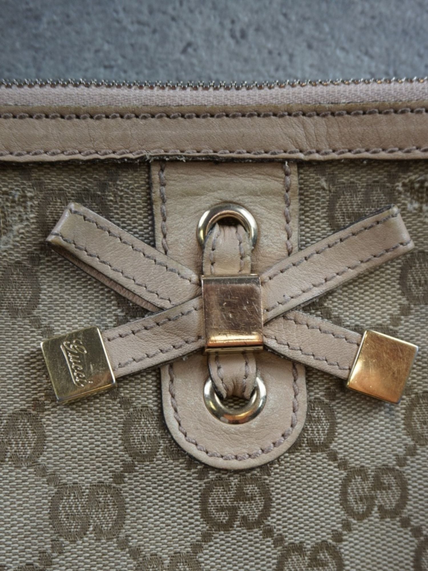 Sac à bandoulière Gucci monogramme