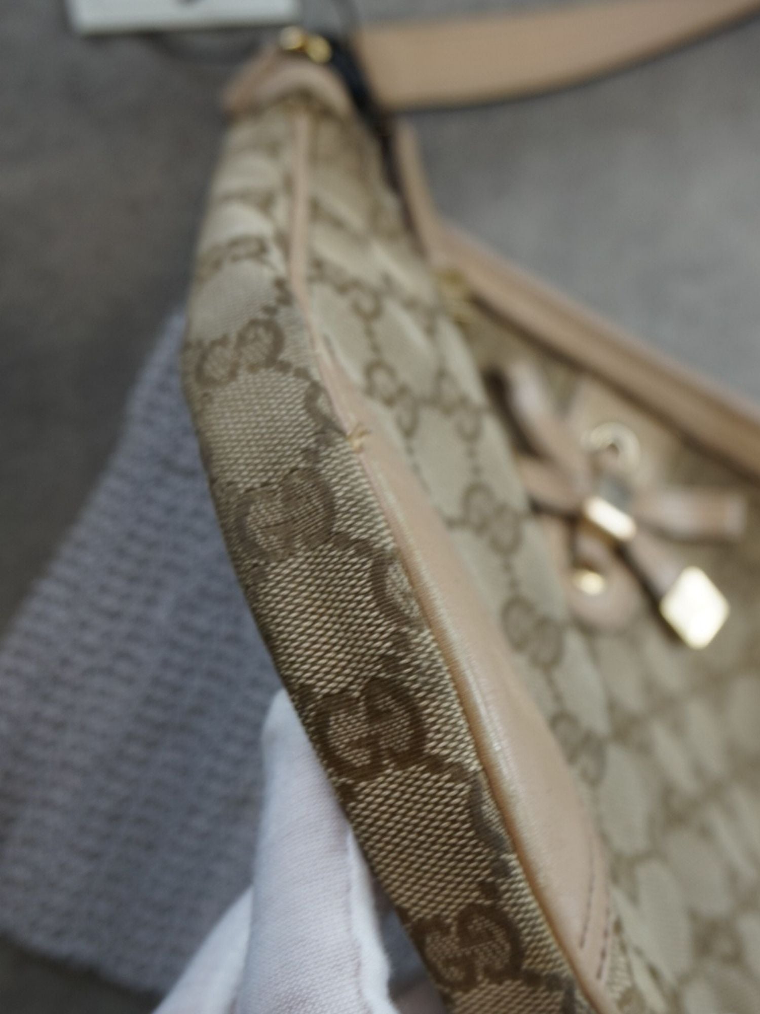 Sac à bandoulière Gucci monogramme