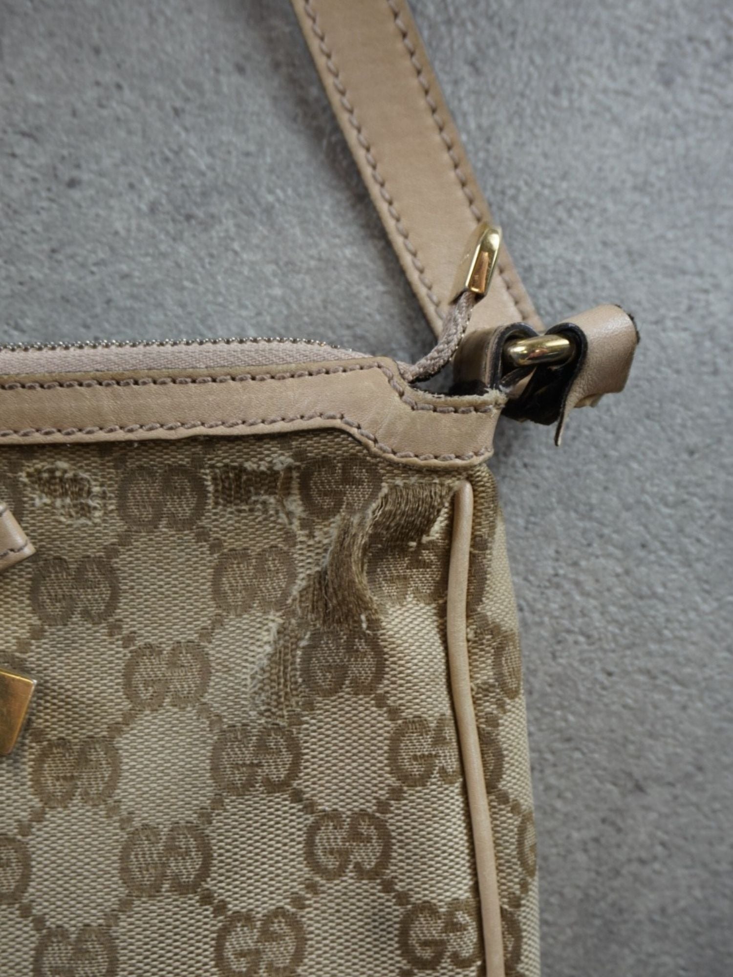 Sac à bandoulière Gucci monogramme