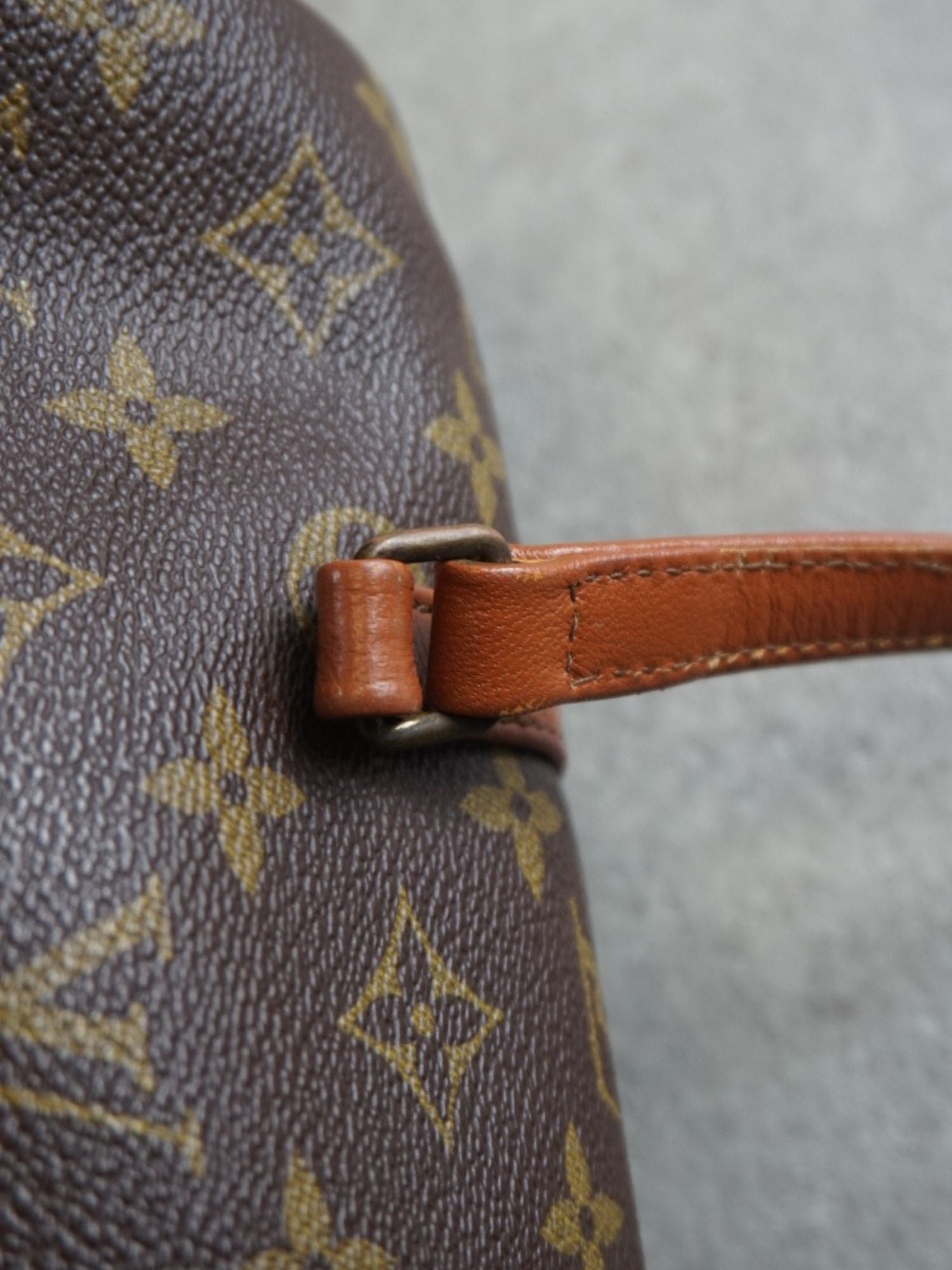 Sac Papillon monogramme Louis Vuitton