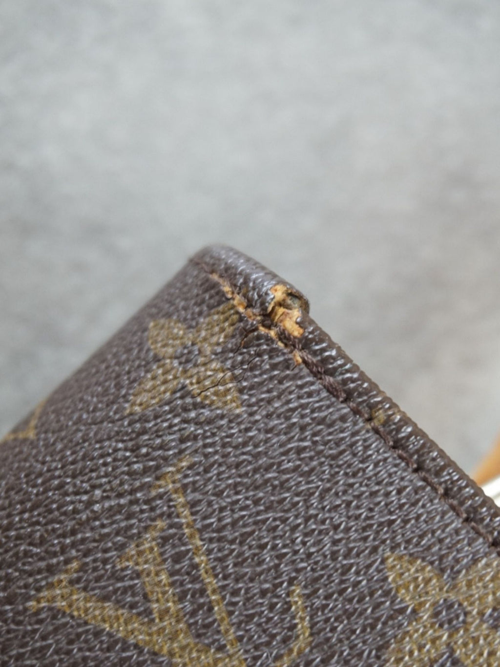 Cartouchière Louis Vuitton