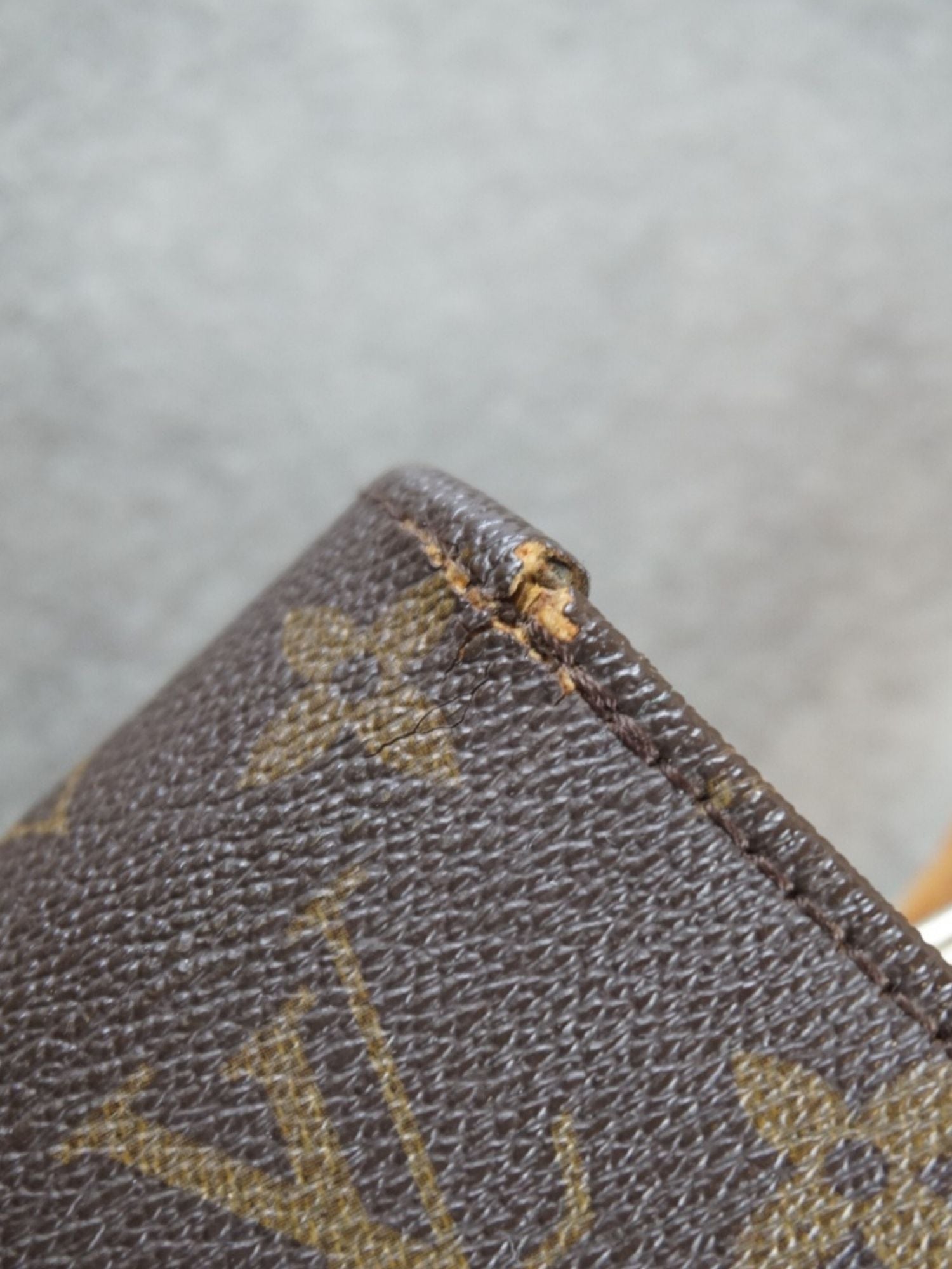 Cartouchière Louis Vuitton