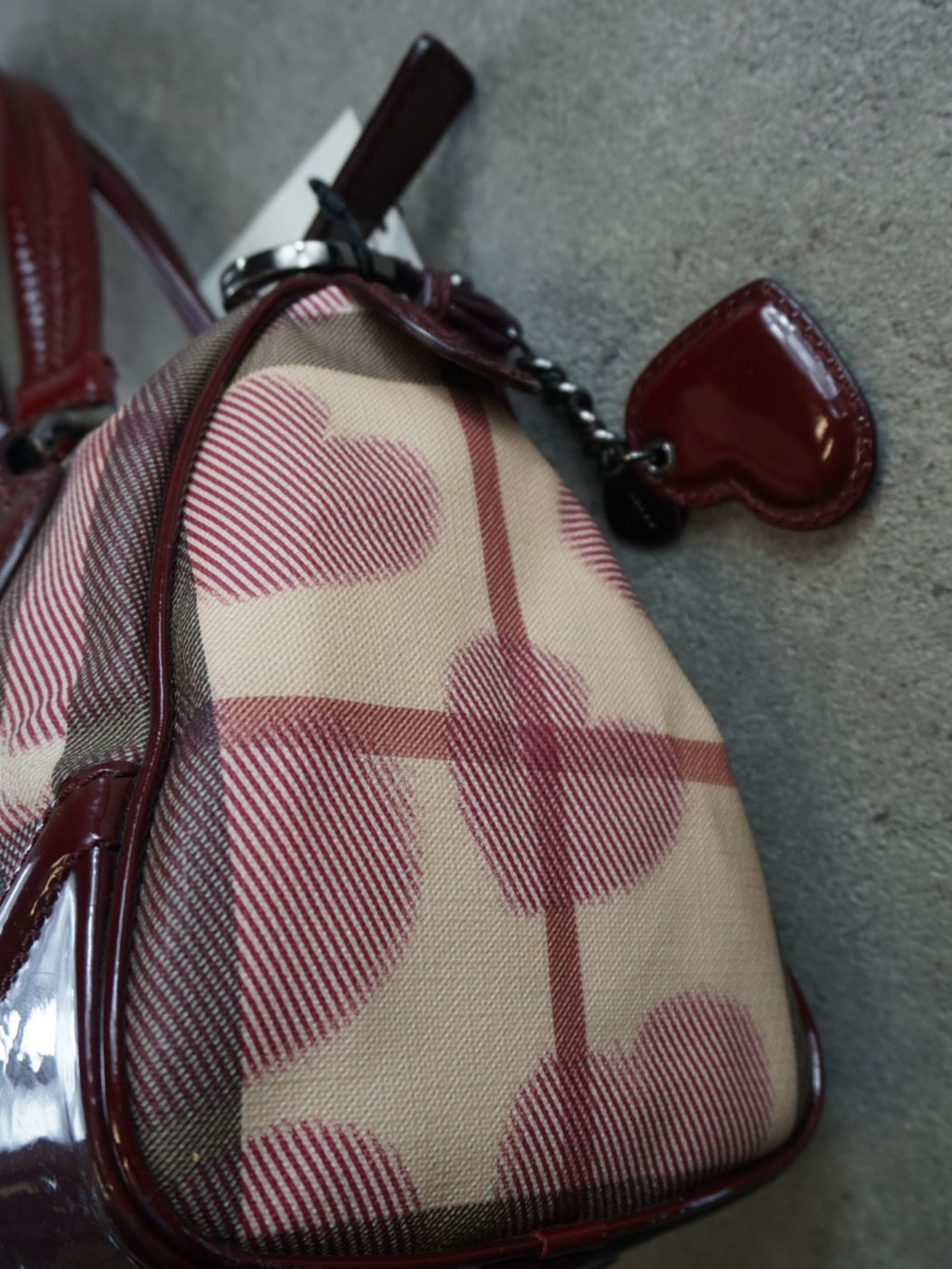 Sac Boston Burberry coeurs