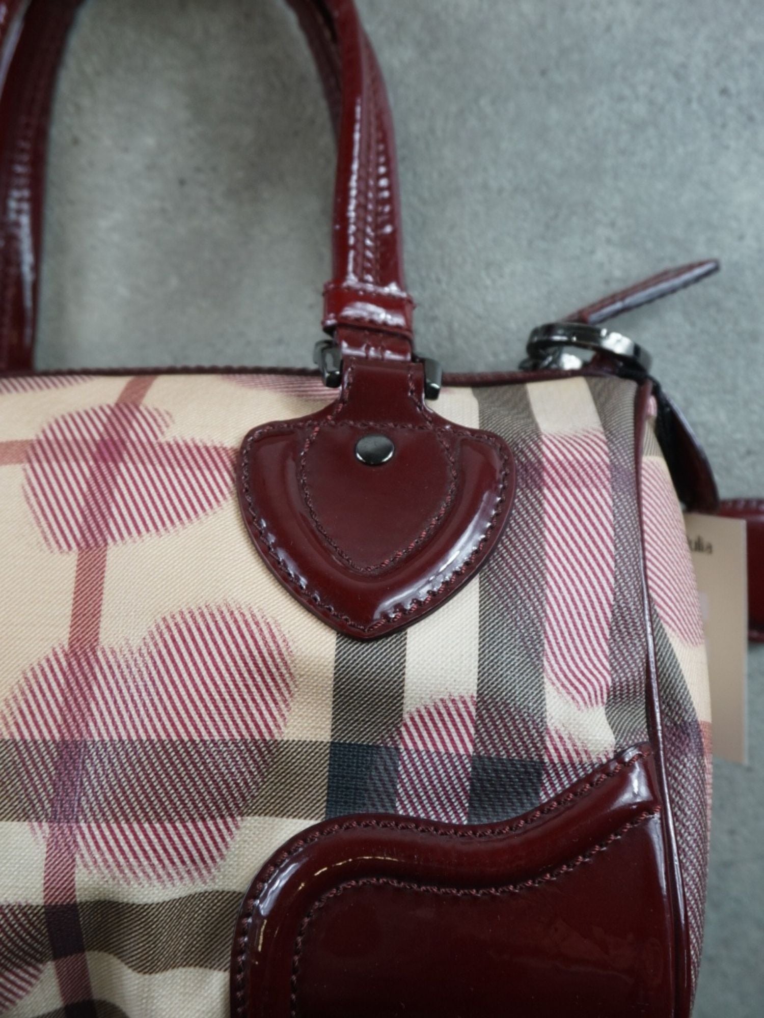 Sac Boston Burberry coeurs