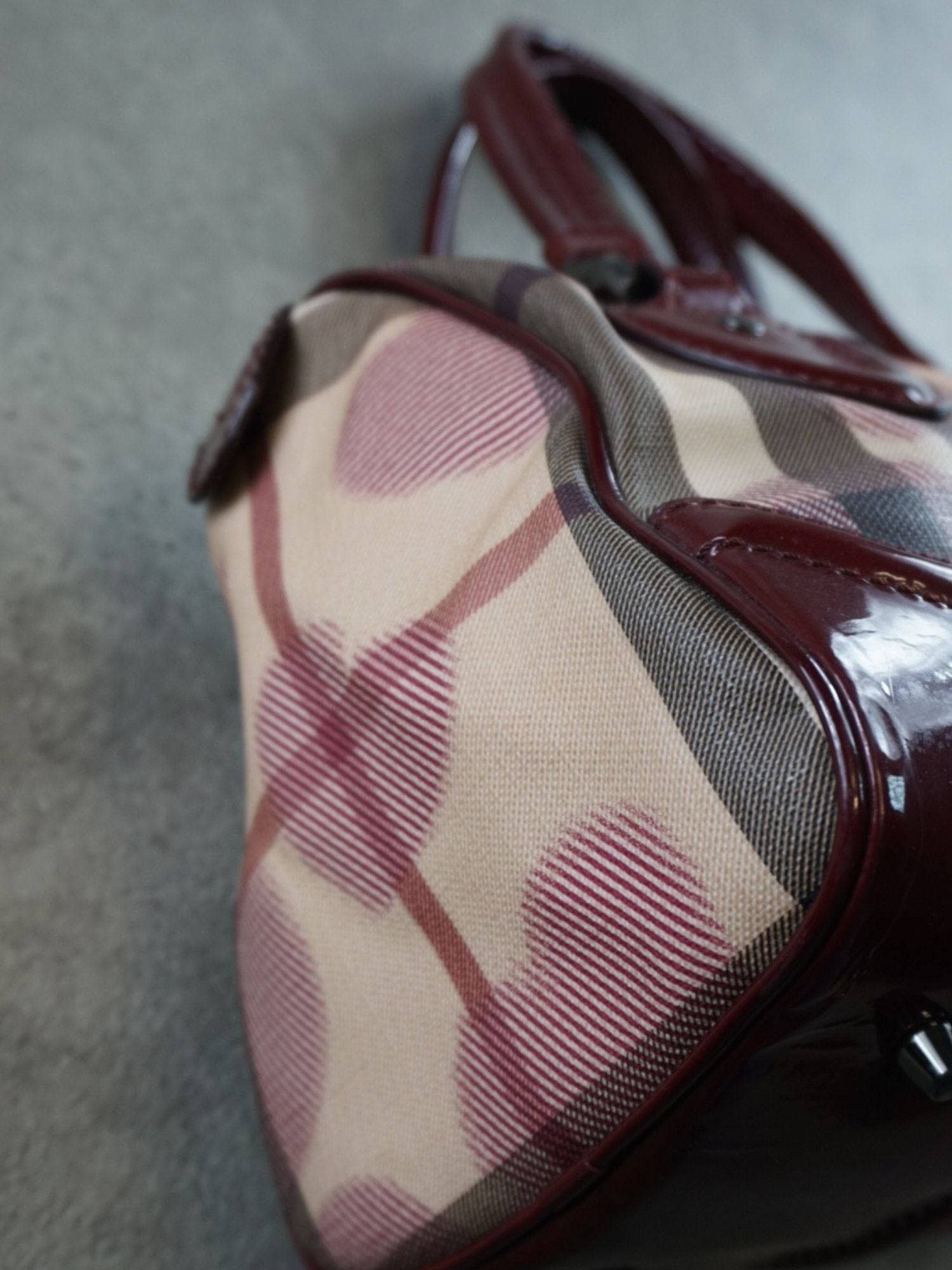 Sac Boston Burberry coeurs
