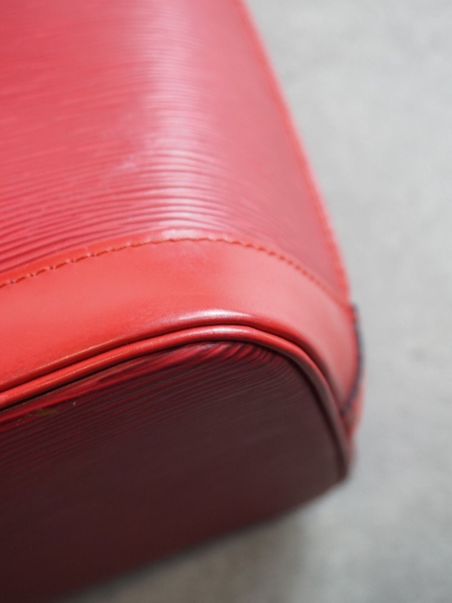 Louis Vuitton Alma PM