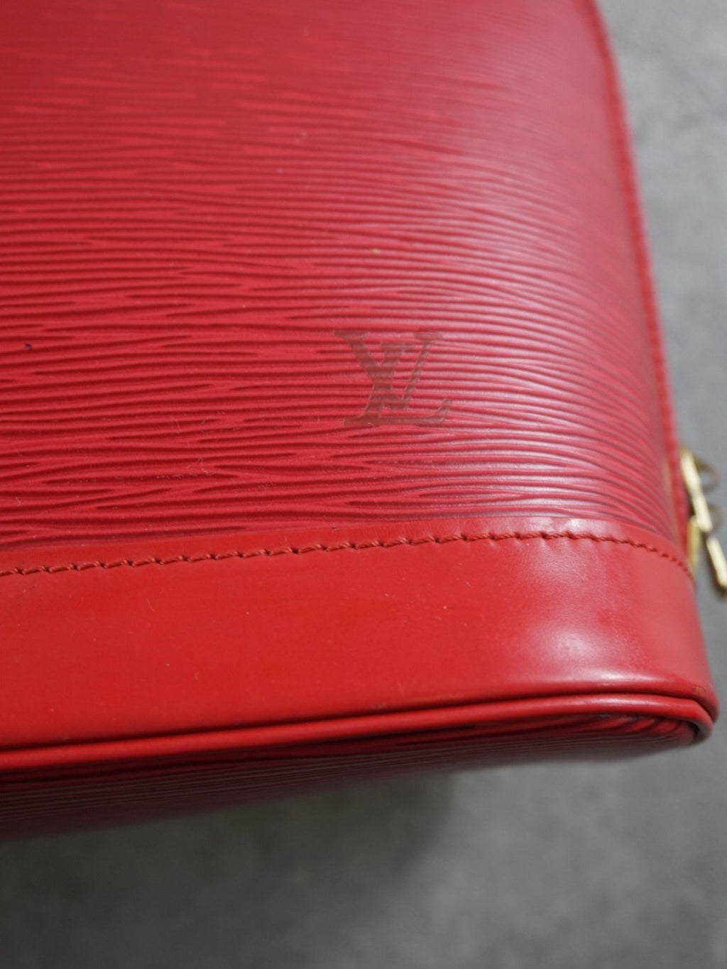 Louis Vuitton Alma PM