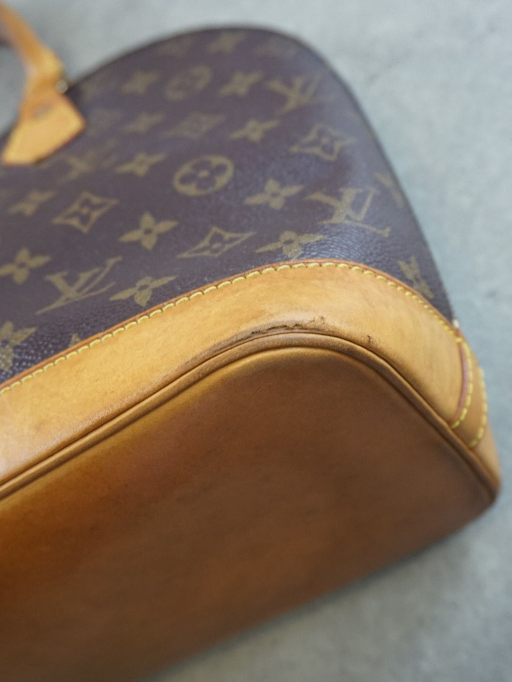 Louis Vuitton Alma PM