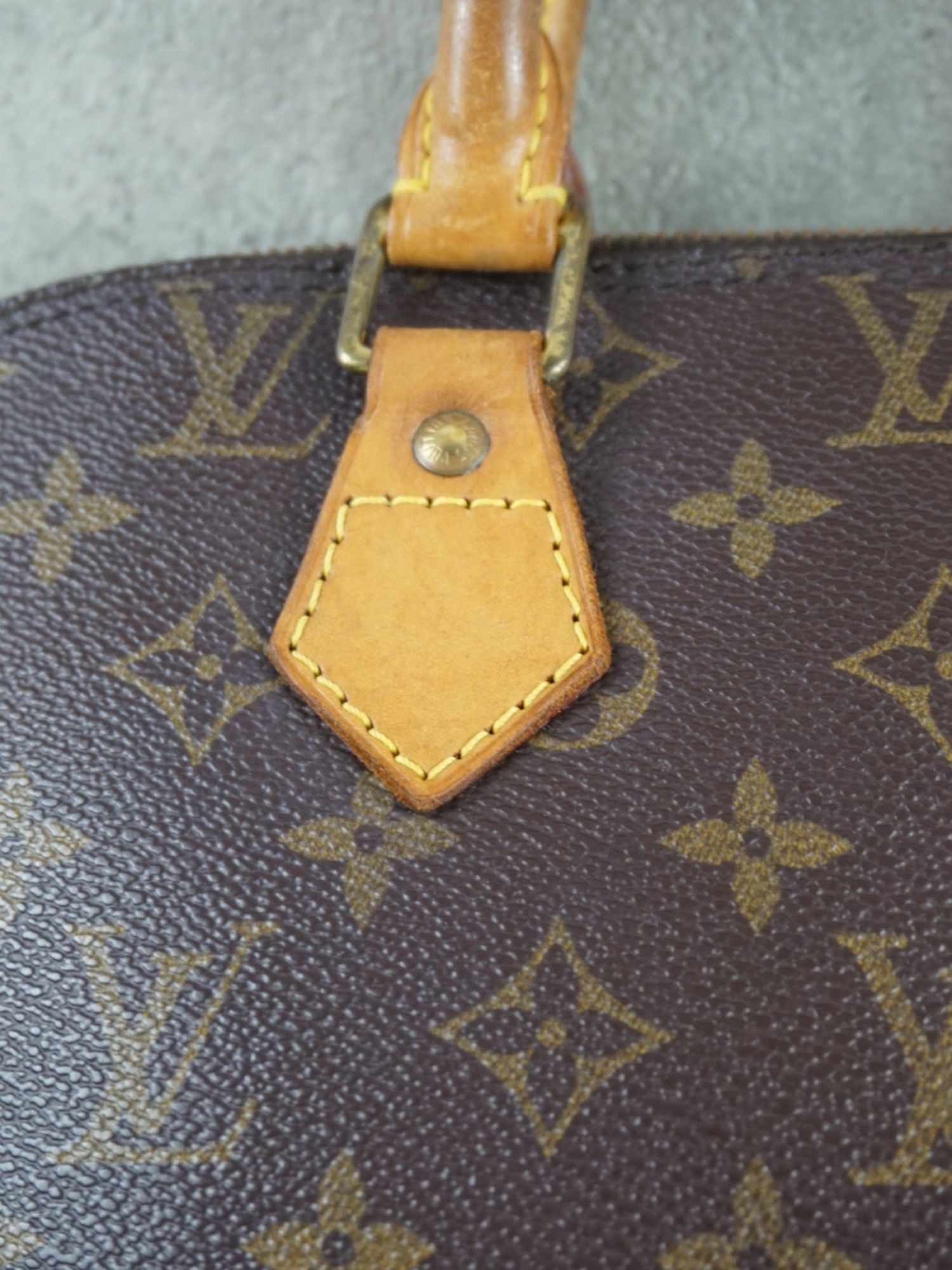 Louis Vuitton Alma PM
