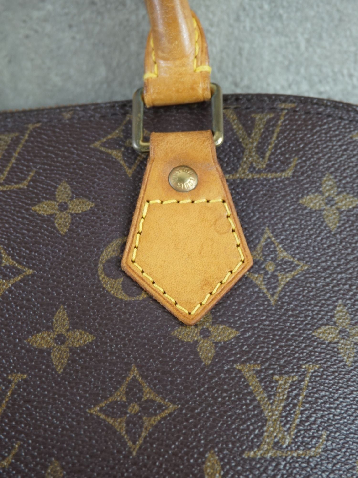 Louis Vuitton Alma PM