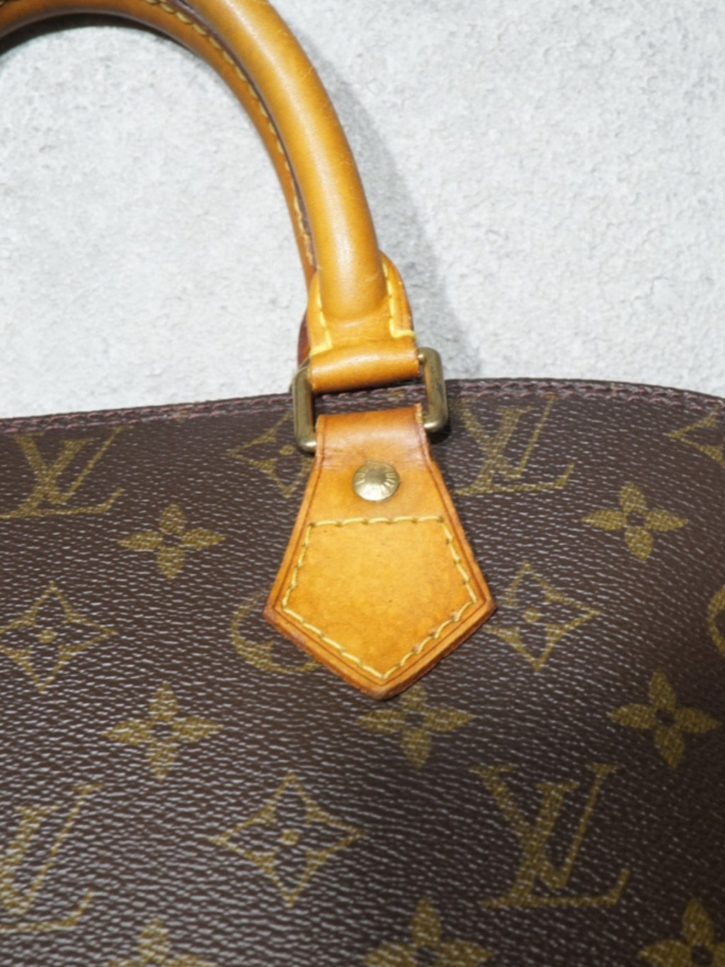 Sac Alma PM monogramme Louis Vuitton