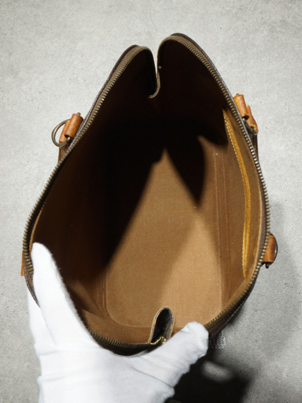 Sac Alma PM monogramme Louis Vuitton