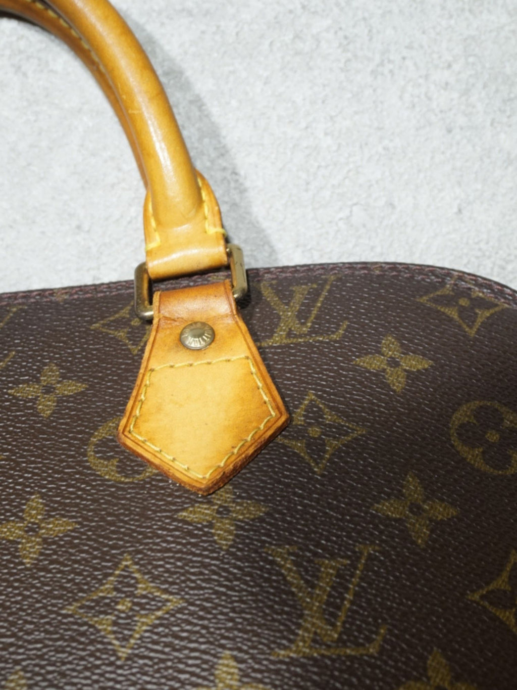 Sac Alma PM monogramme Louis Vuitton